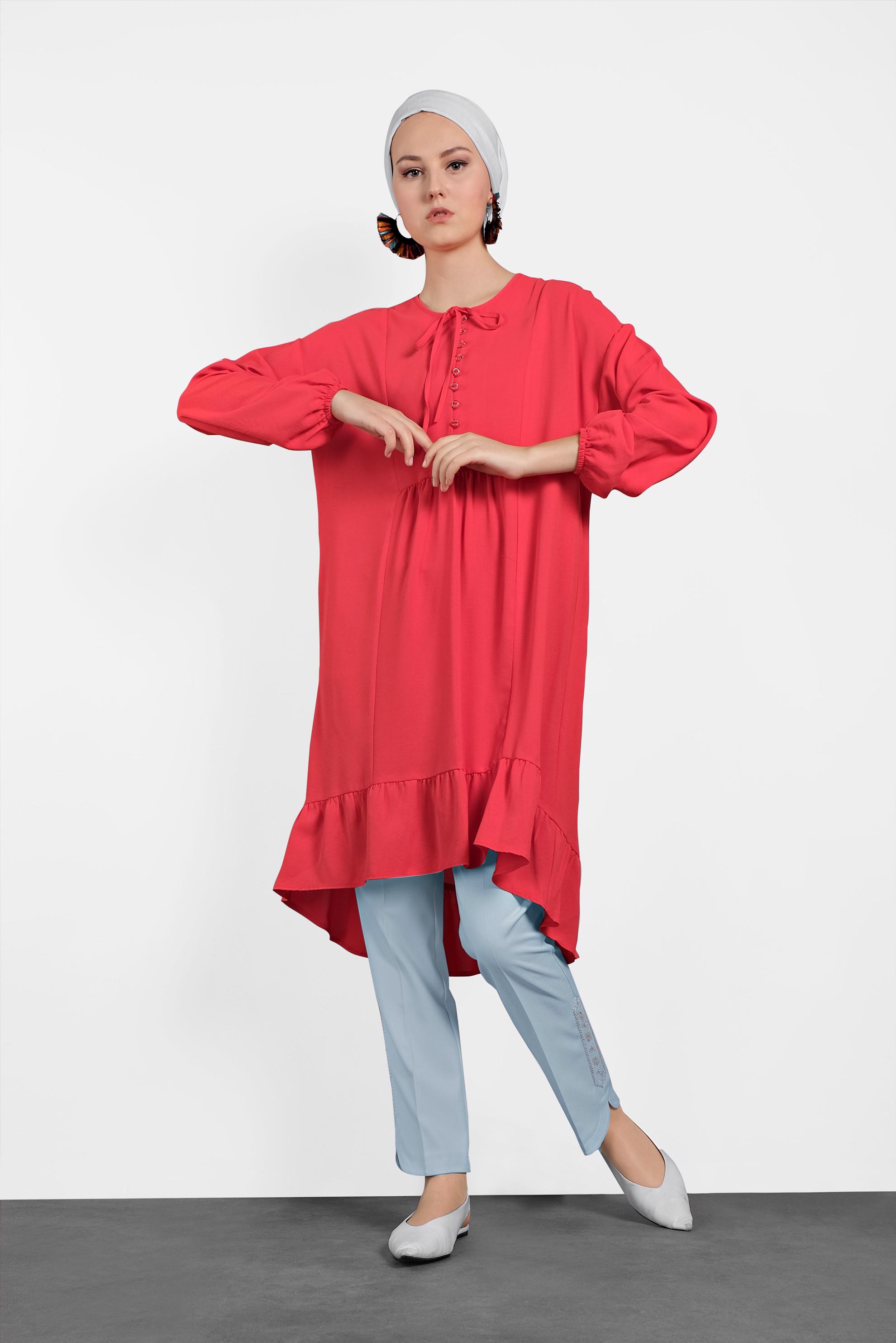 Tesettür giyim KIRMIZI VOLANLI SALAŞ TUNİK 4426
