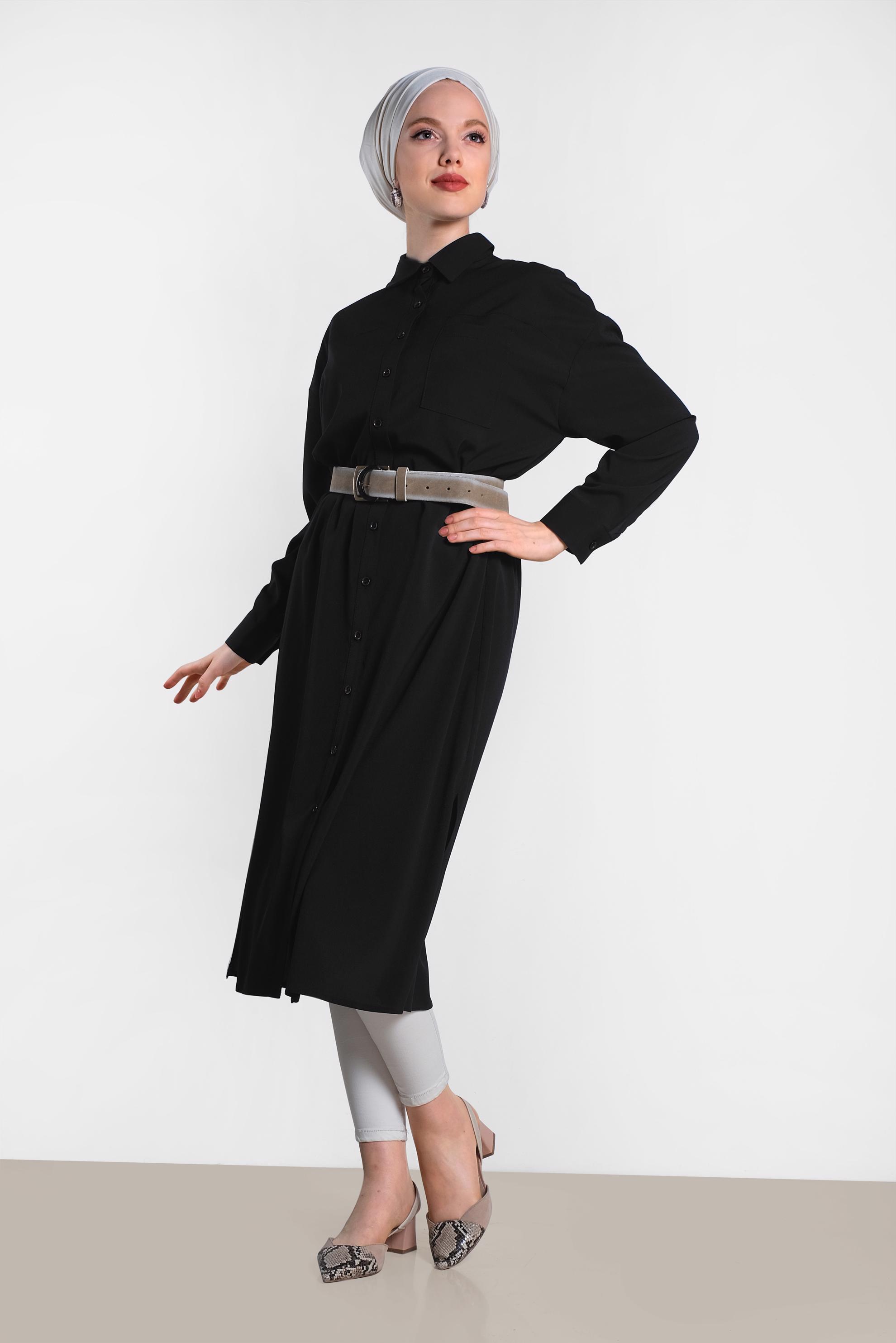 Tesettür giyim SİYAH YANLARI YIRTMAÇLI DÜĞMELİ TUNİK 4435