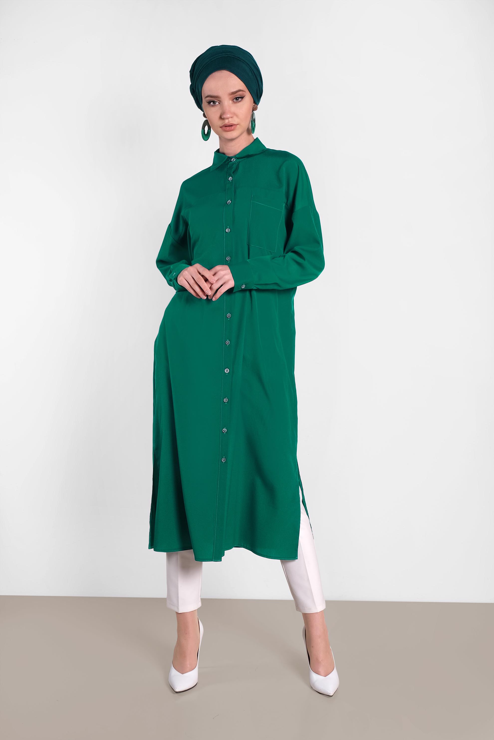 Tesettür giyim YEŞİL YANLARI YIRTMAÇLI DÜĞMELİ TUNİK 4435