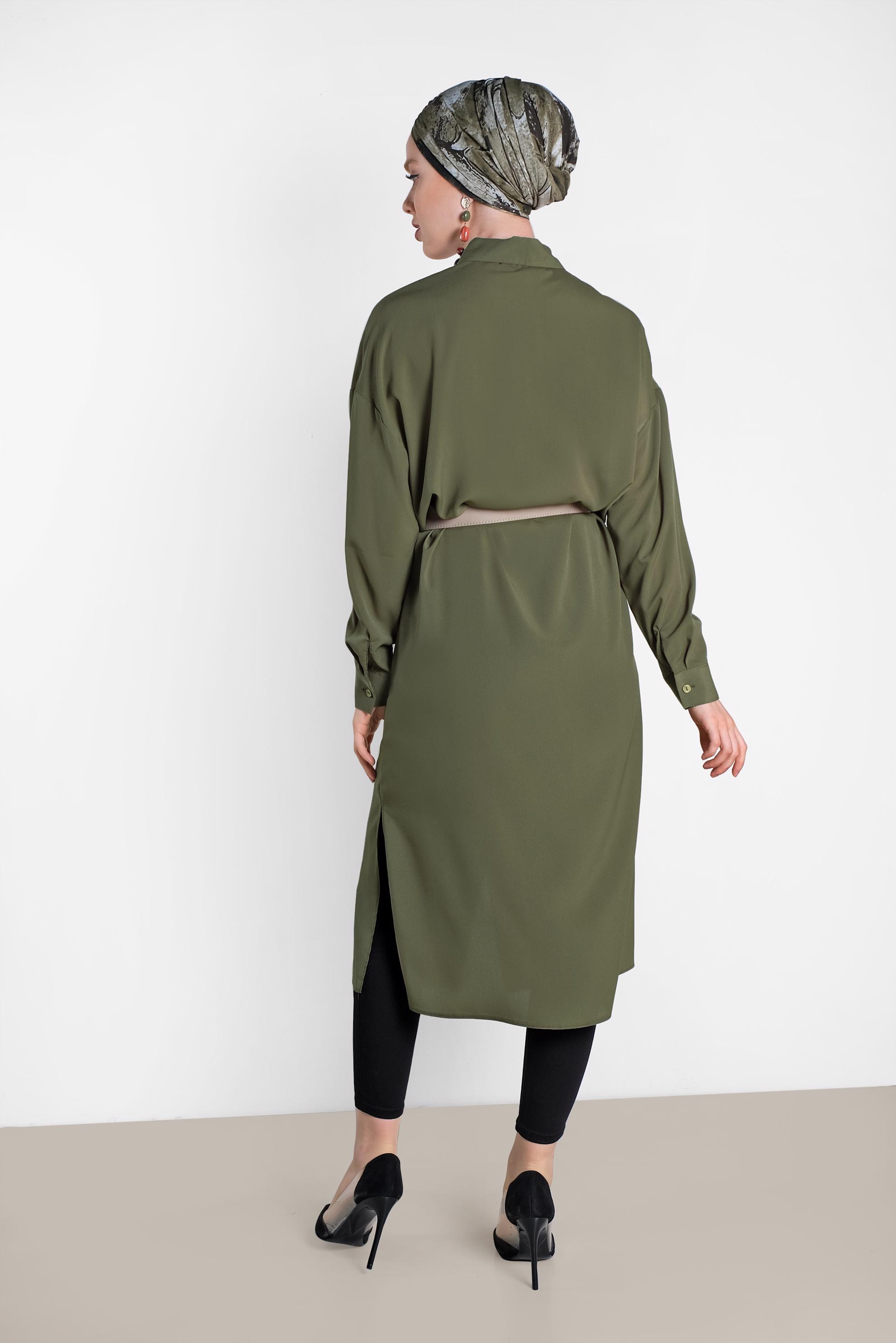 Tesettür giyim HAKİ YANLARI YIRTMAÇLI DÜĞMELİ TUNİK 4435