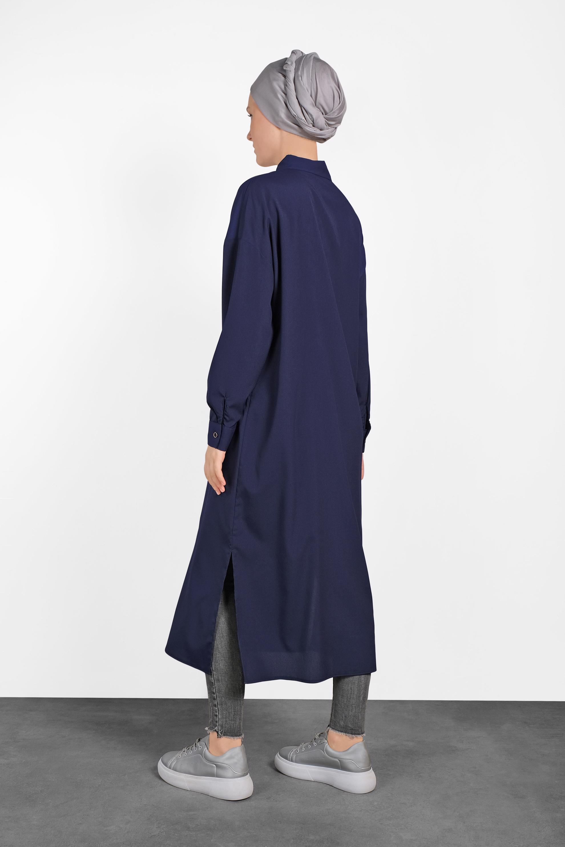 Tesettür giyim LACİVERT YANLARI YIRTMAÇLI DÜĞMELİ TUNİK 4435