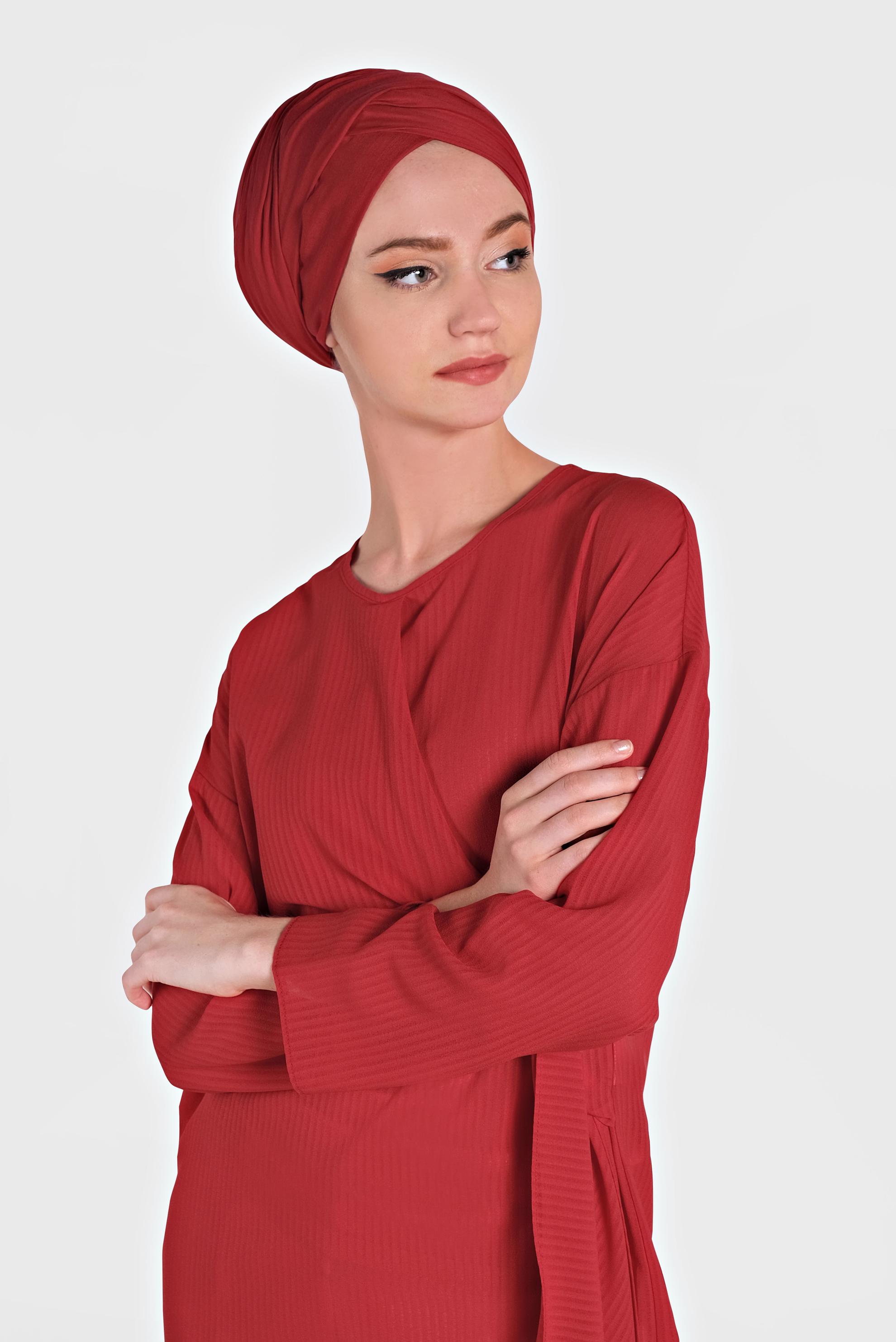 Tesettür giyim KIRMIZI BAĞLAMA DETAYLI İNCE YAZLIK TUNİK 4436