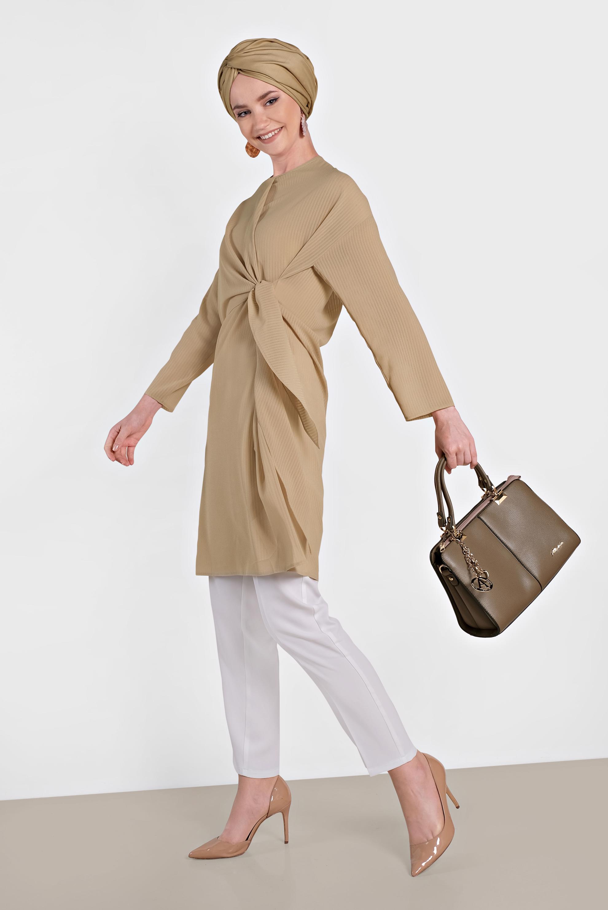 Tesettür giyim BEJ BAĞLAMA DETAYLI İNCE YAZLIK TUNİK 4436