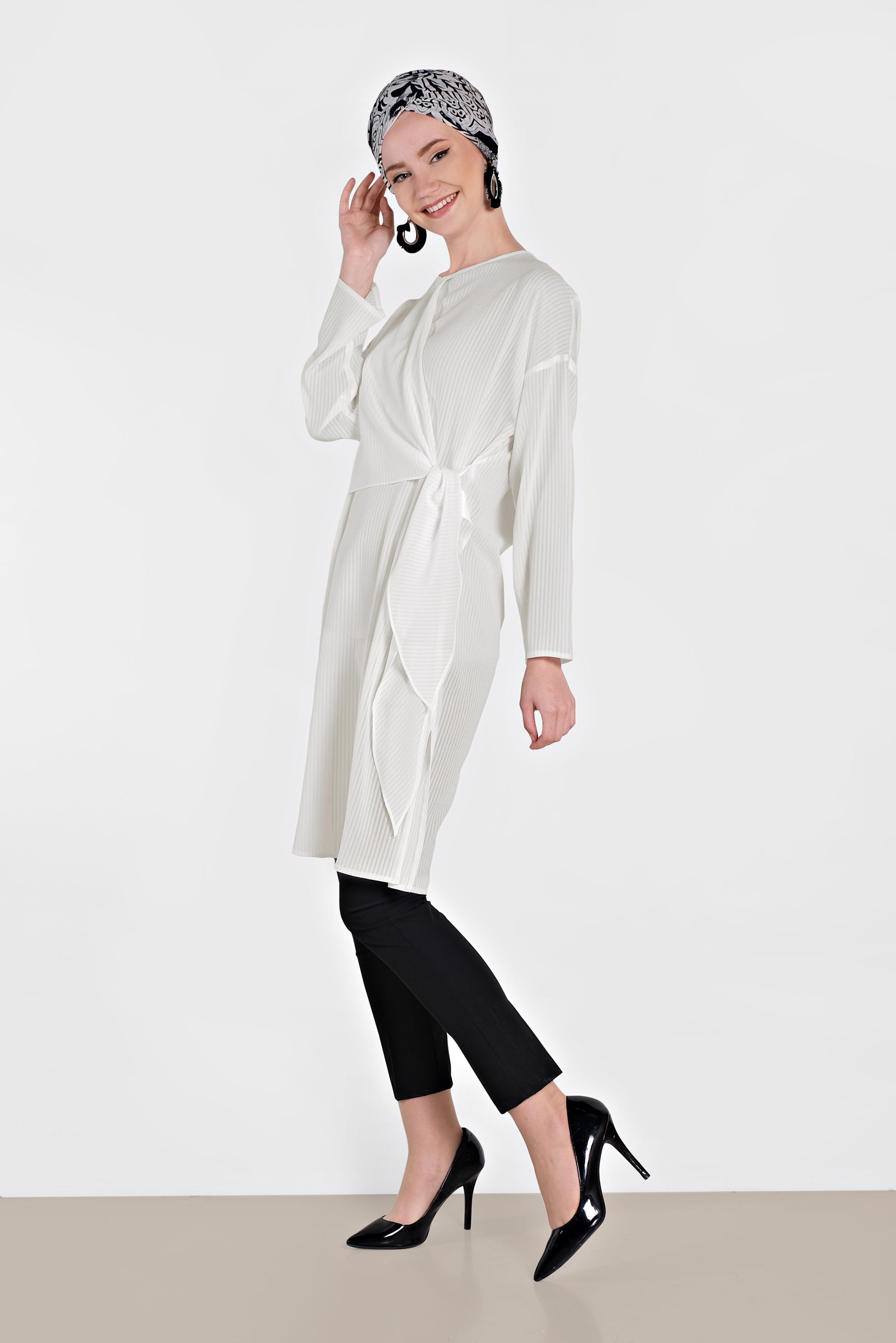 Tesettür giyim EKRU BAĞLAMA DETAYLI İNCE YAZLIK TUNİK 4436