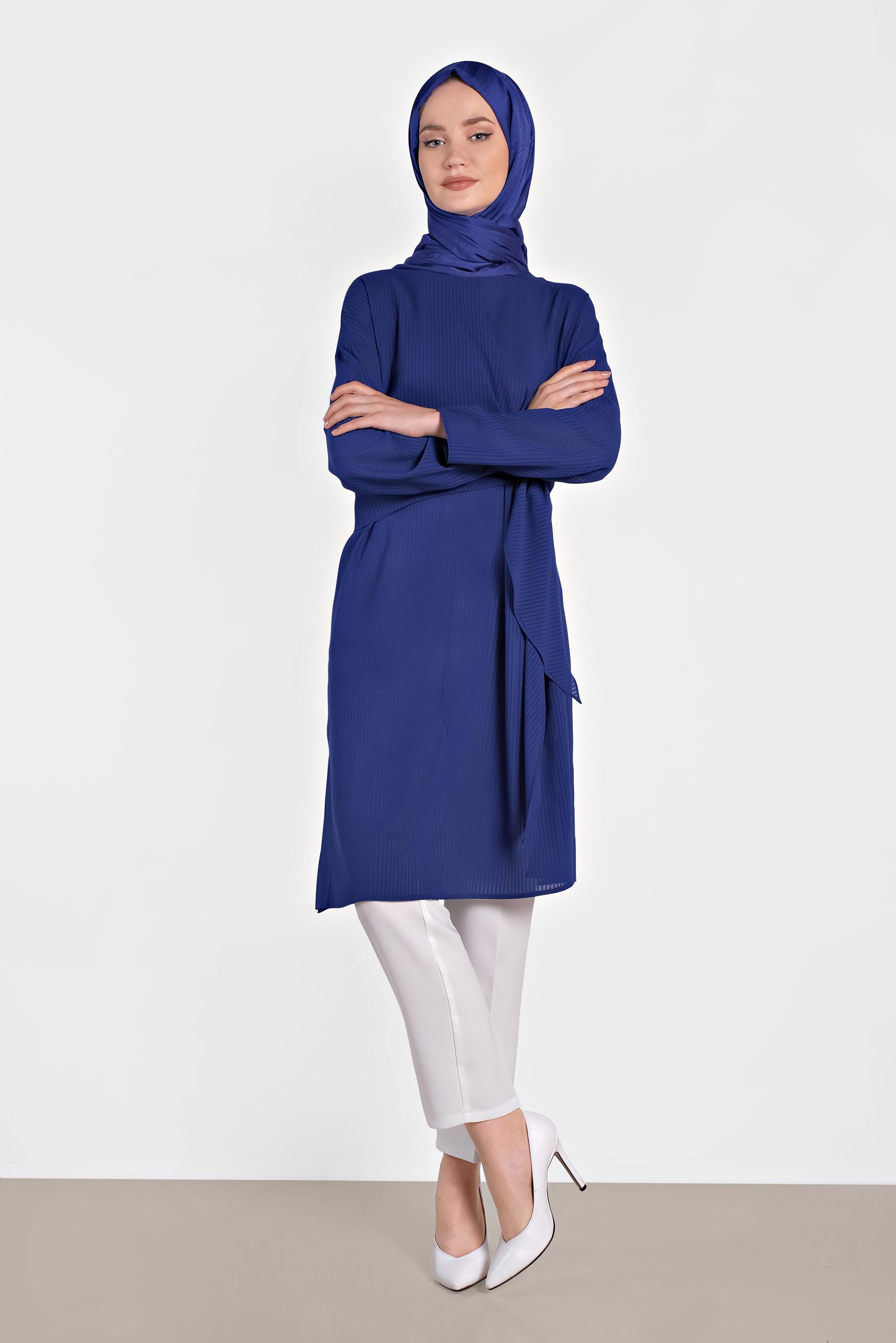 Tesettür giyim LACİVERT BAĞLAMA DETAYLI İNCE YAZLIK TUNİK 4436
