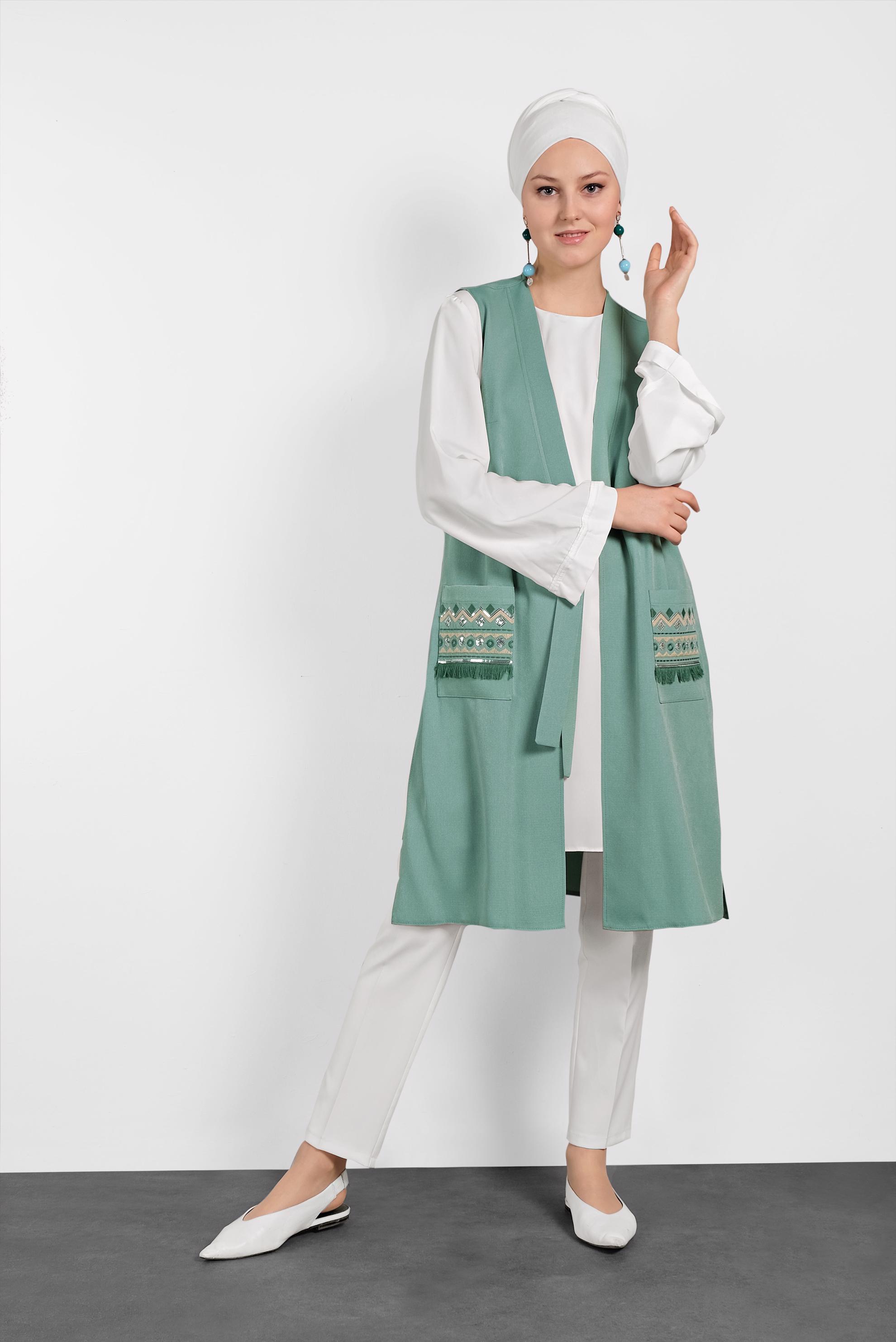 Tesettür giyim YEŞİL İŞLEMELİ İKİLİ TUNİK 4437