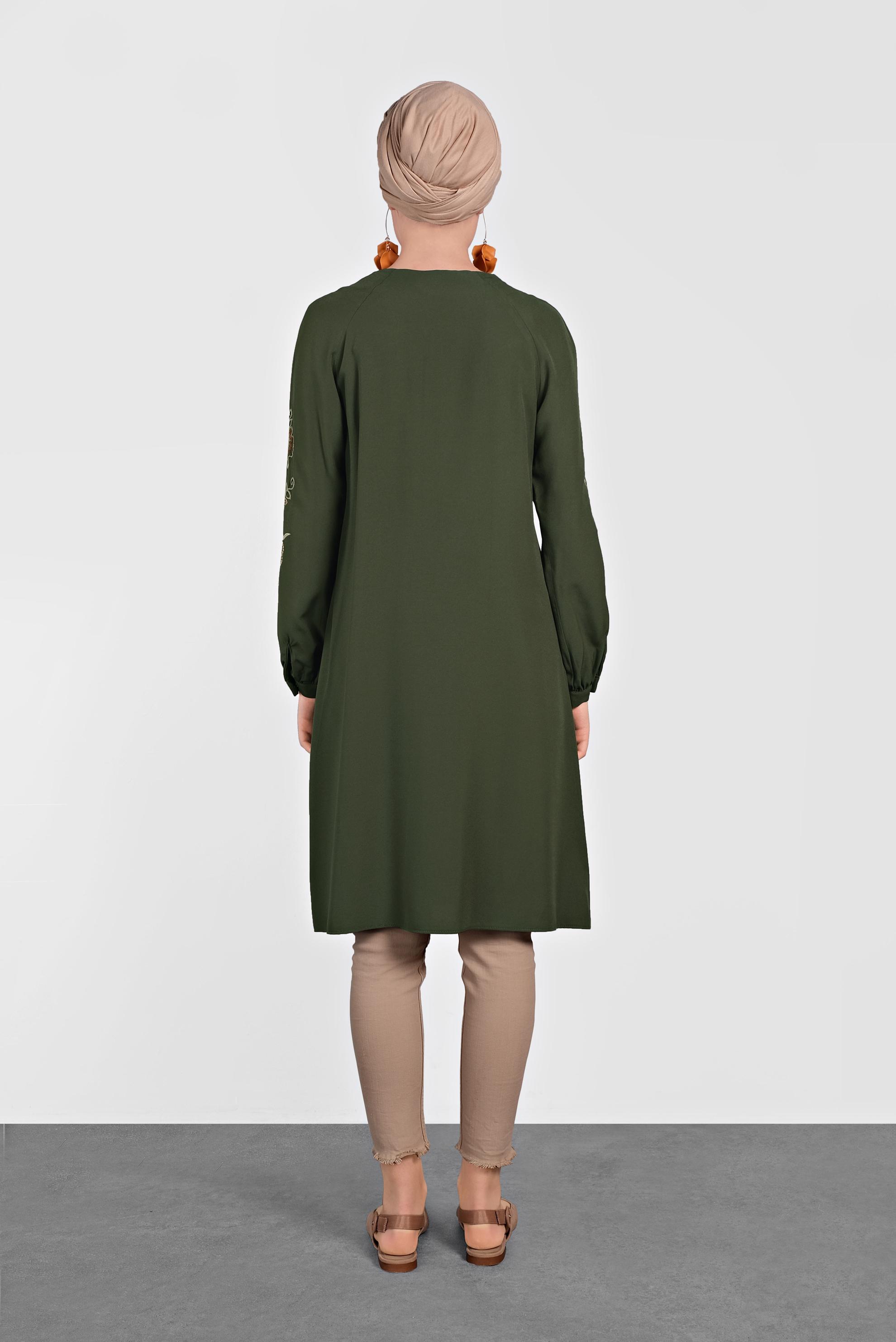 Tesettür giyim HAKİ KOLLARI NAKIŞLI TUNİK 4453