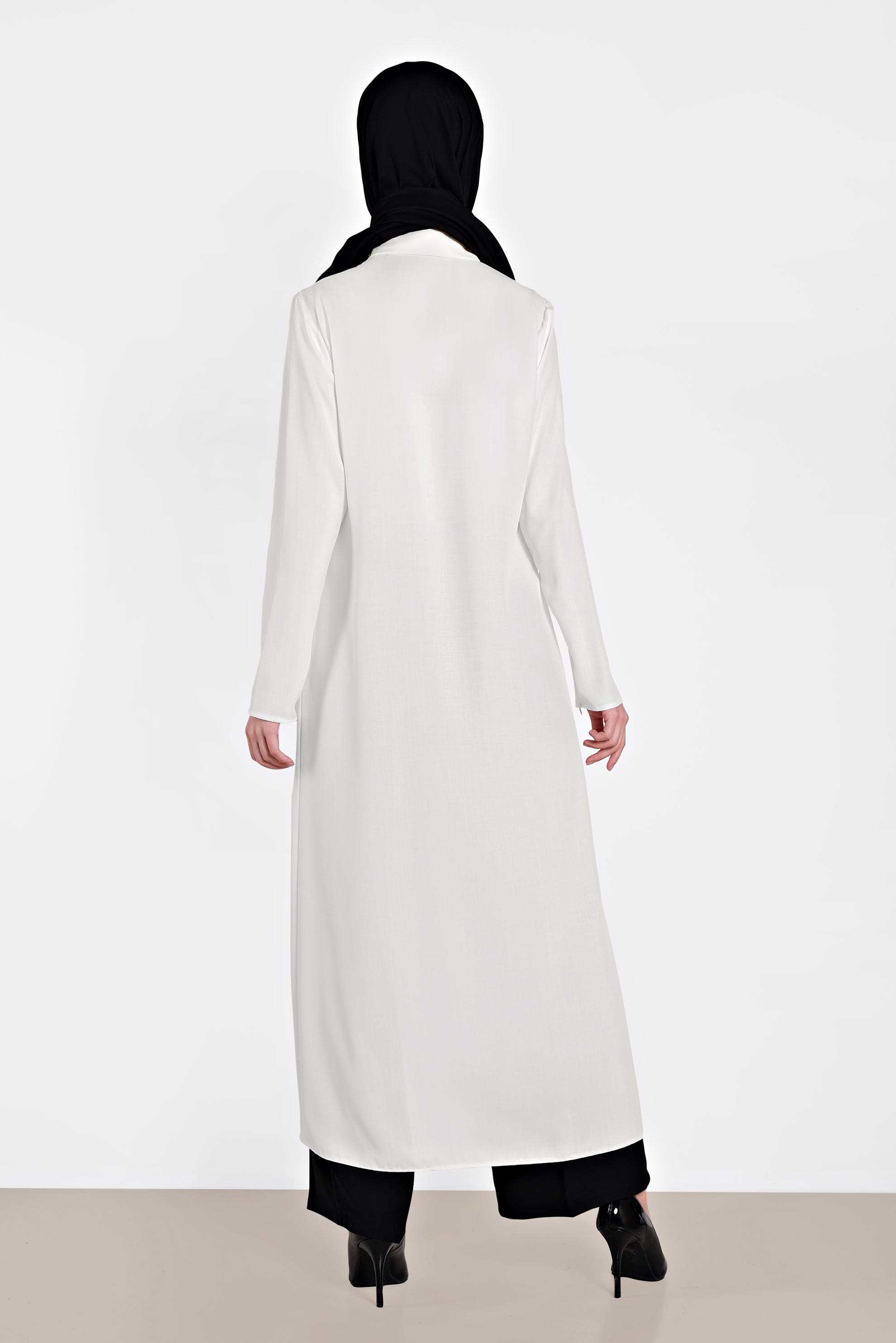 Tesettür giyim BEYAZ MANŞETLERİ FERMUARLI NAKIŞLI TUNİK 4457