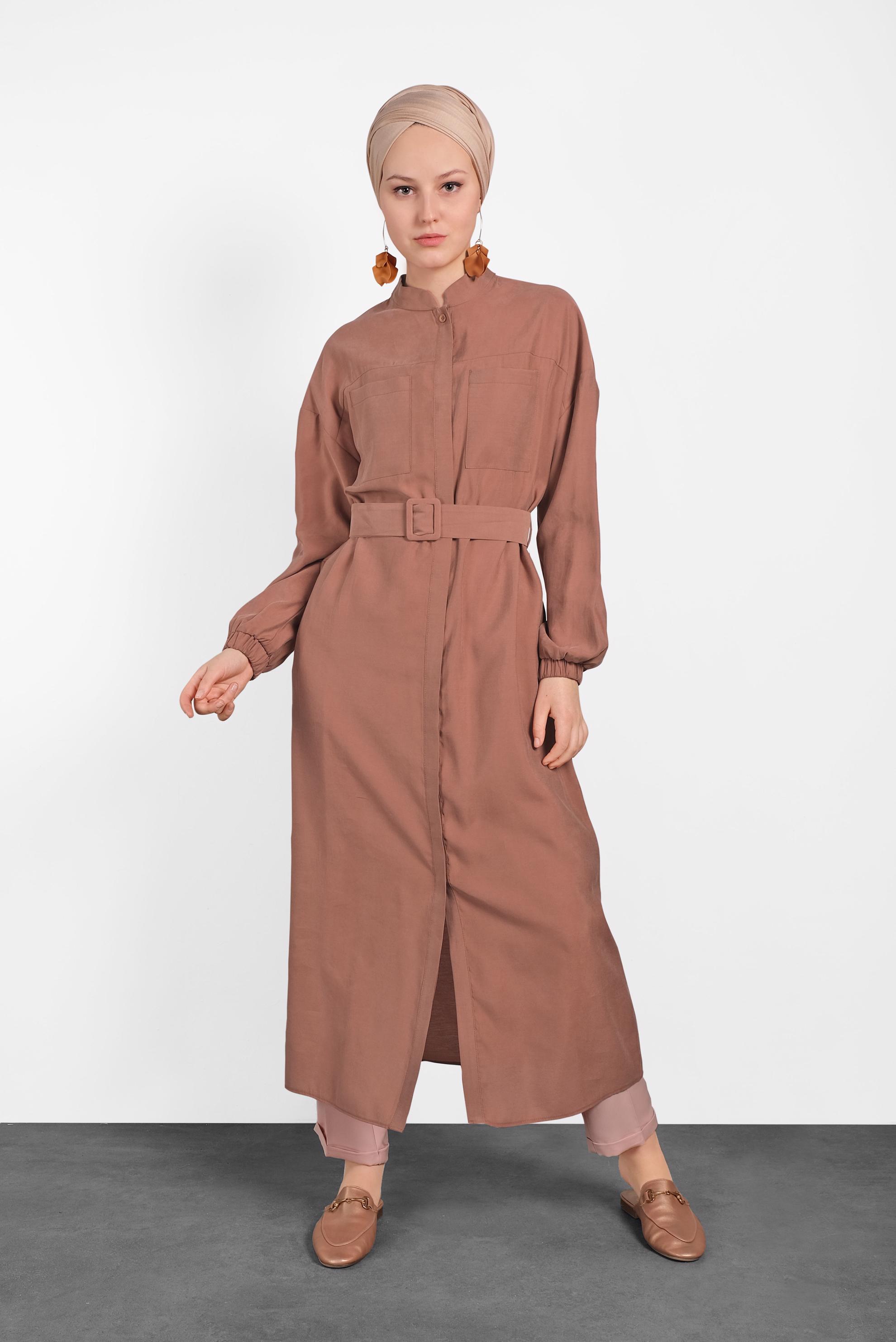 Tesettür giyim TURUNCU SIRTI PÜSKÜL DETAYLI KUŞAKLI TUNİK 4473