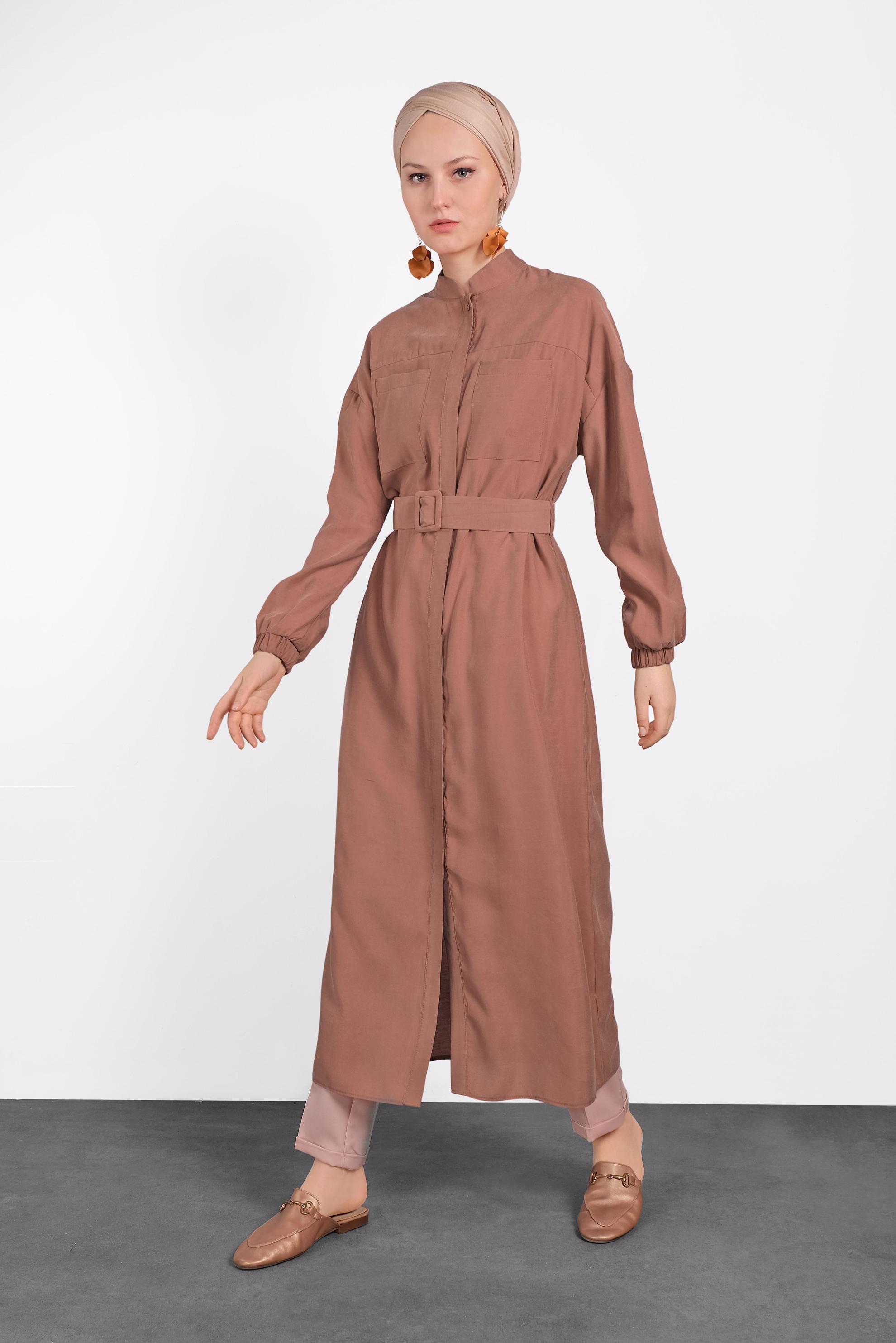 Tesettür giyim TURUNCU SIRTI PÜSKÜL DETAYLI KUŞAKLI TUNİK 4473