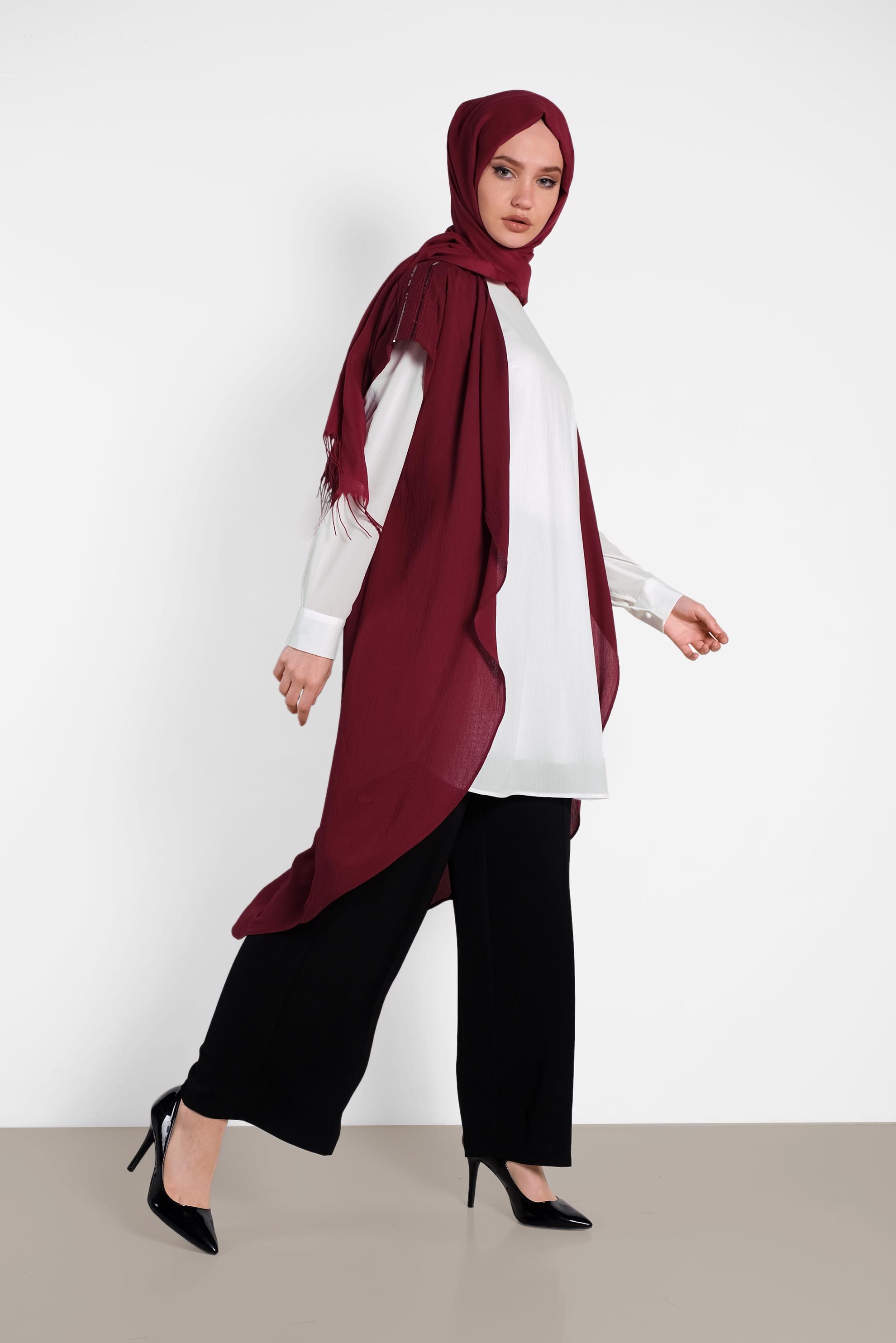 Tesettür giyim KIRMIZI OMUZ KISMI İŞLEMELİ İKİLİ TUNİK 4475