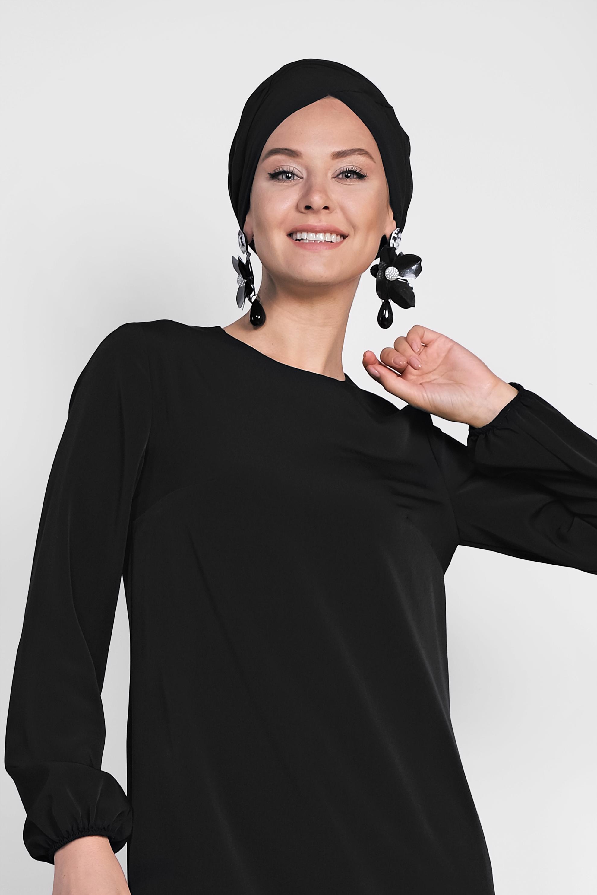 Tesettür giyim SİYAH ETEK UCU TÜLLÜ TUNİK 4860