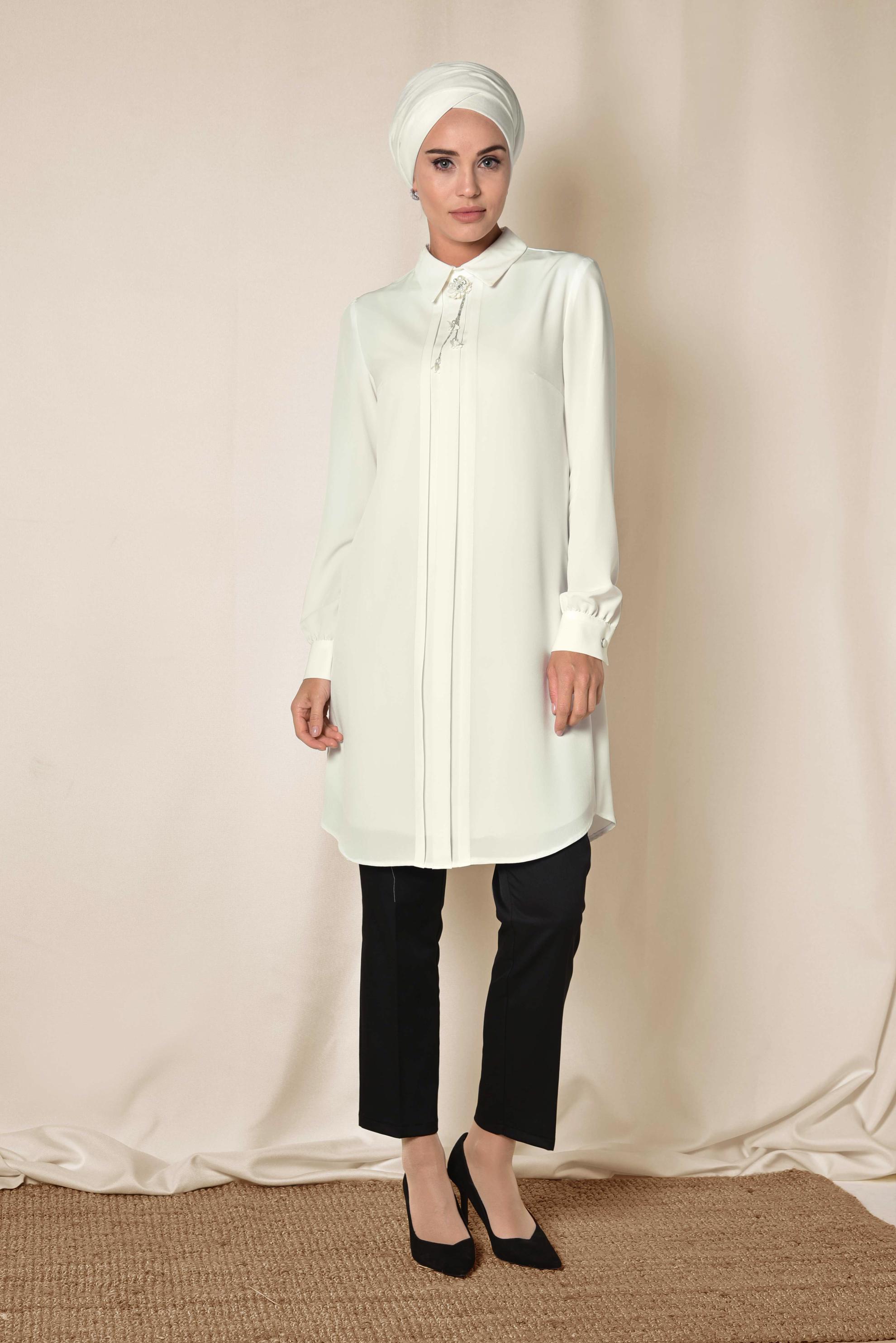 Tesettür giyim BEYAZ ARKADAN FERMUARLI TUNİK 4863