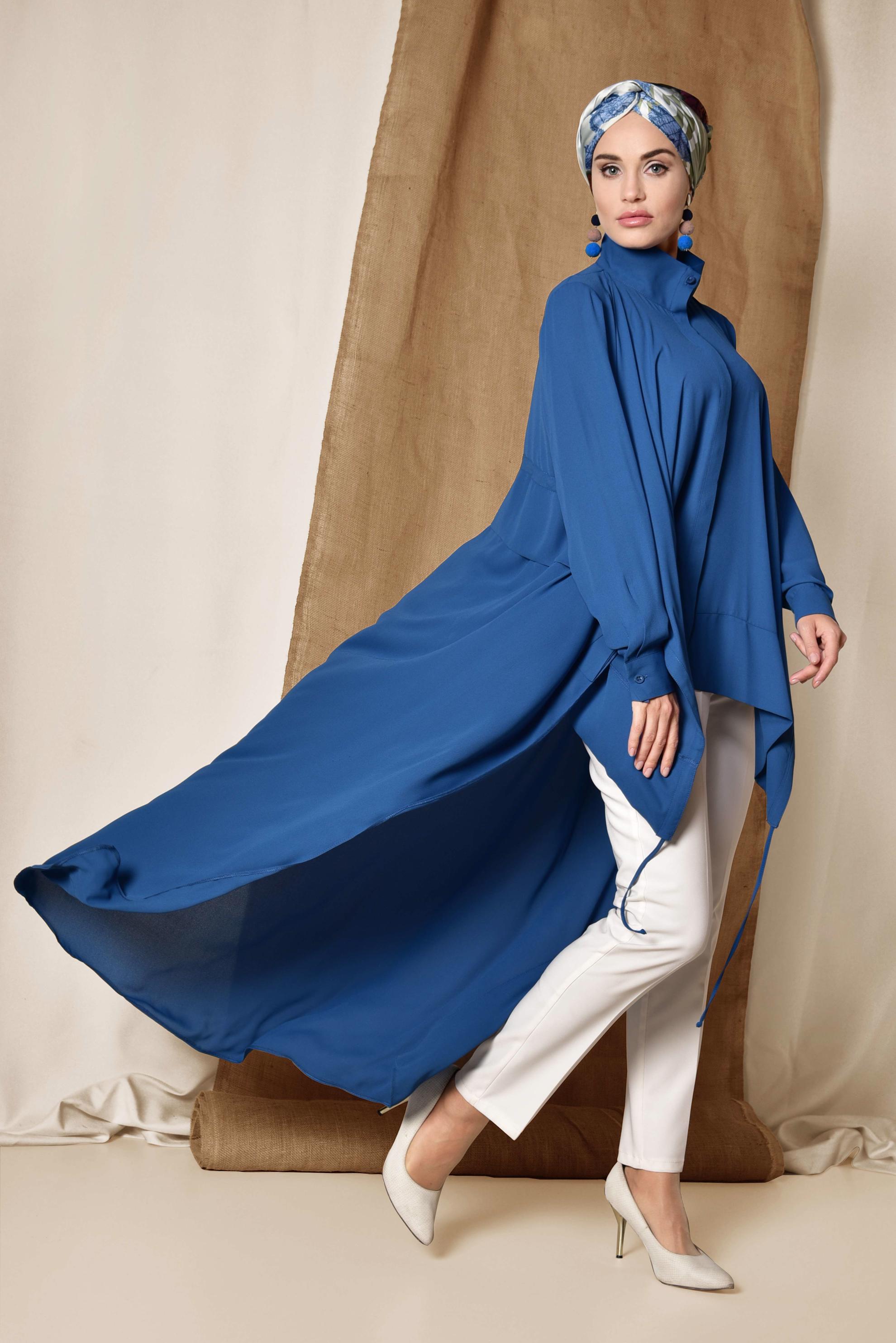 Tesettür giyim LACİVERT VOLANLI ÖNÜ KISA ARKASI UZUN TUNİK 4874