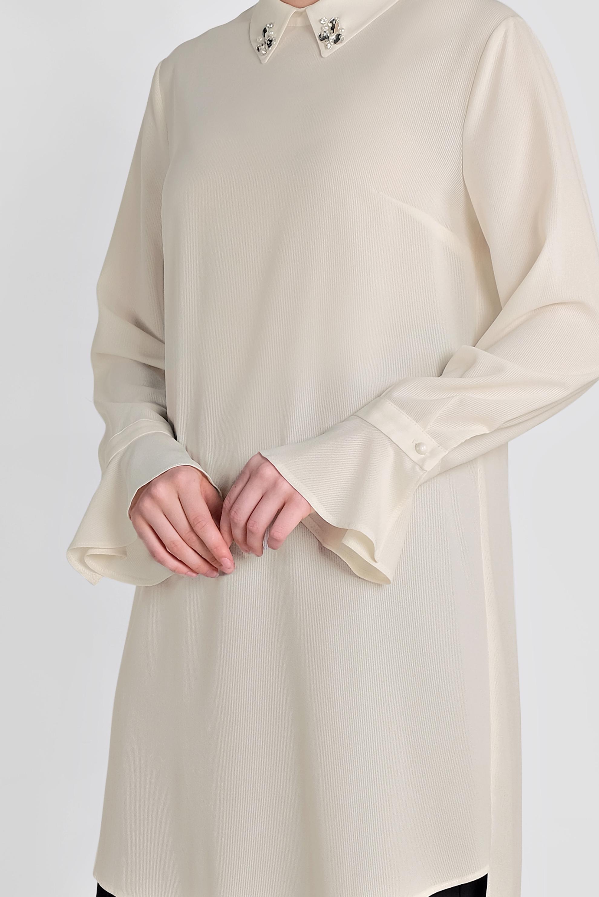 Tesettür giyim BEJ YAKASI TAŞLI TUNİK 4879