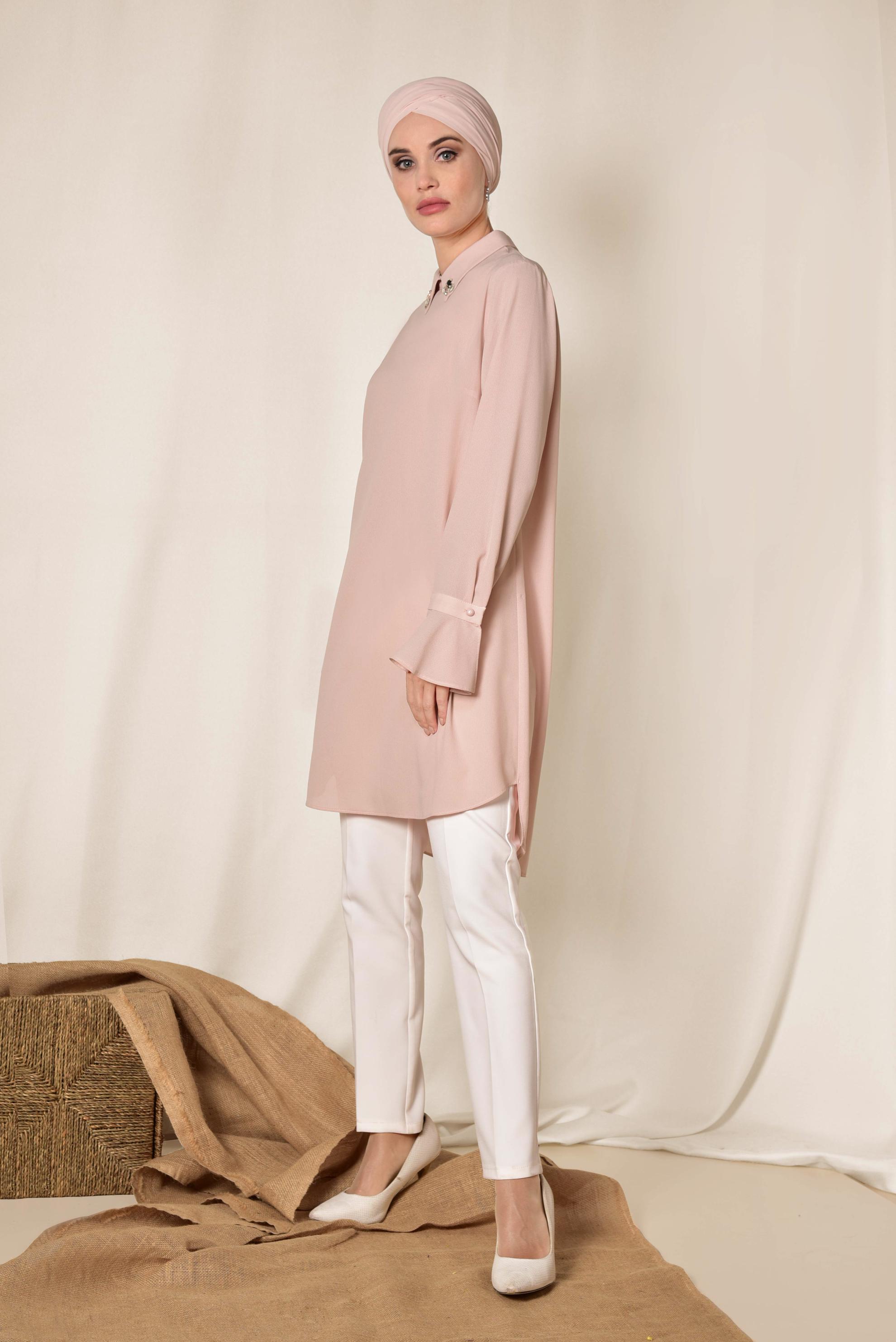 Tesettür giyim PUDRA YAKASI TAŞLI TUNİK 4879