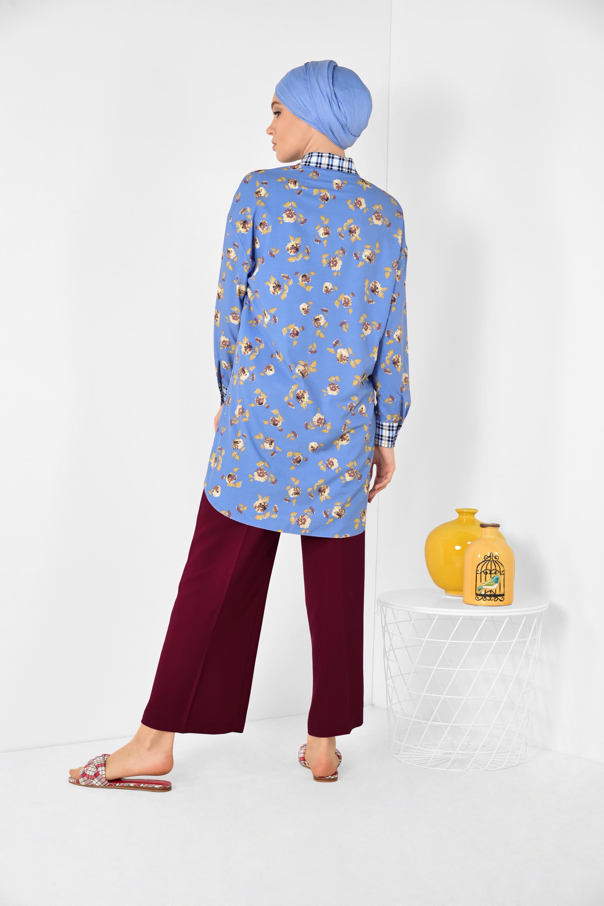 Tesettür giyim MAVİ YAKASI VE MANŞETLERİ EKOSELİ TUNİK 4909