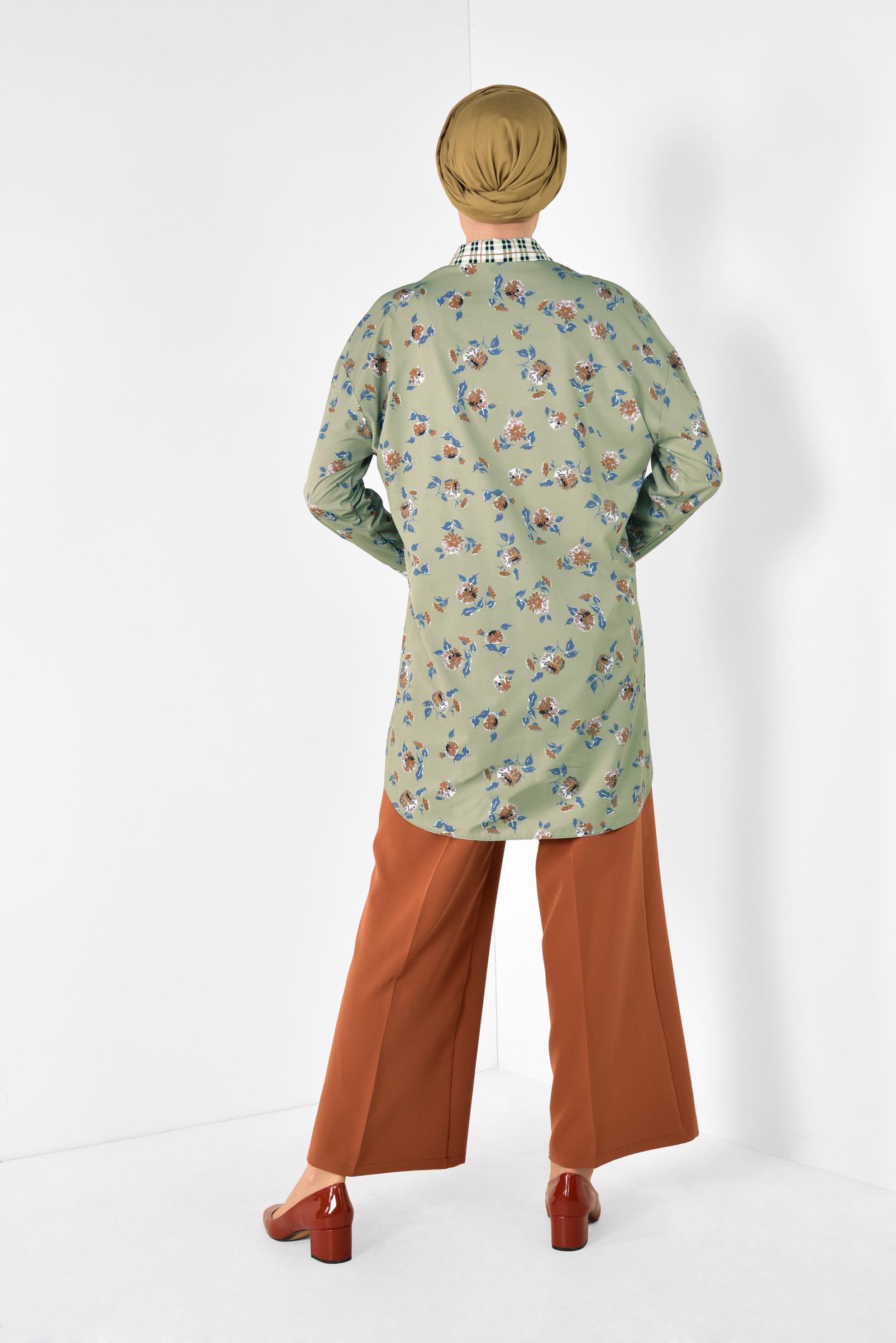 Tesettür giyim YEŞİL YAKASI VE MANŞETLERİ EKOSELİ TUNİK 4909