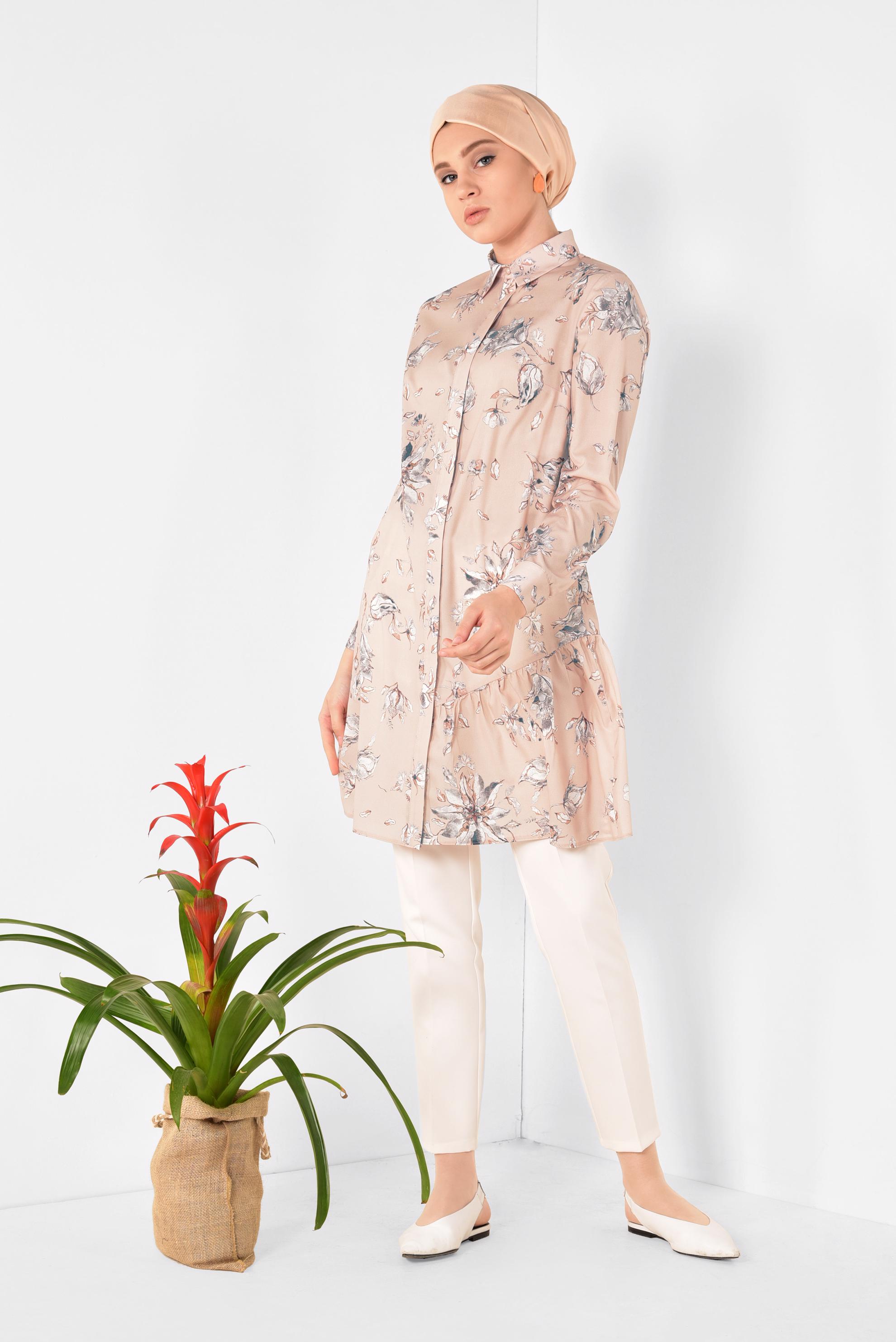 Tesettür giyim PUDRA ÖNDEN DÜĞMELİ ÇİÇEKLİ TUNİK 4911