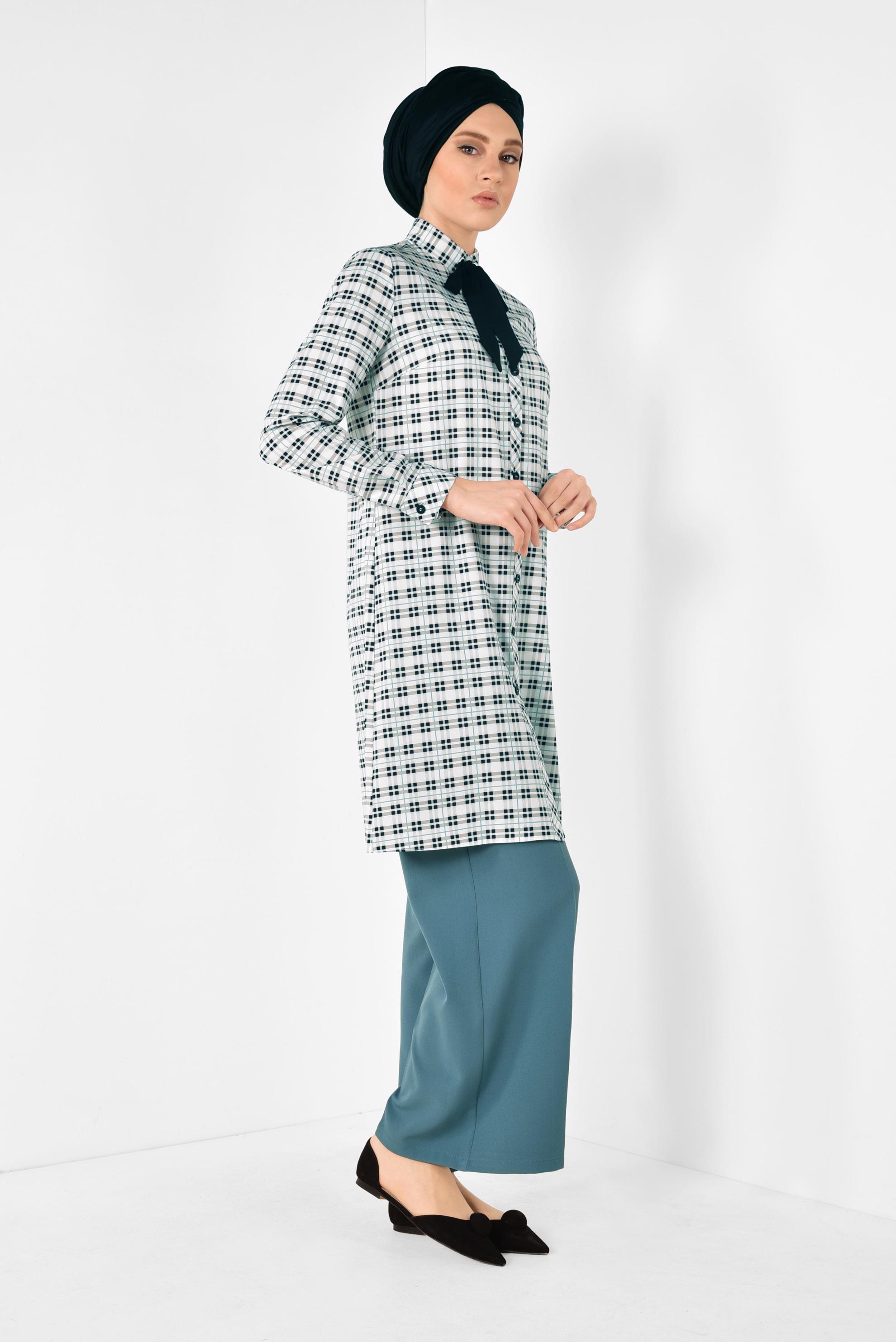 Tesettür giyim BEJ YAKASI BAĞCIKLI EKOSE DESENLİ TUNİK 4912