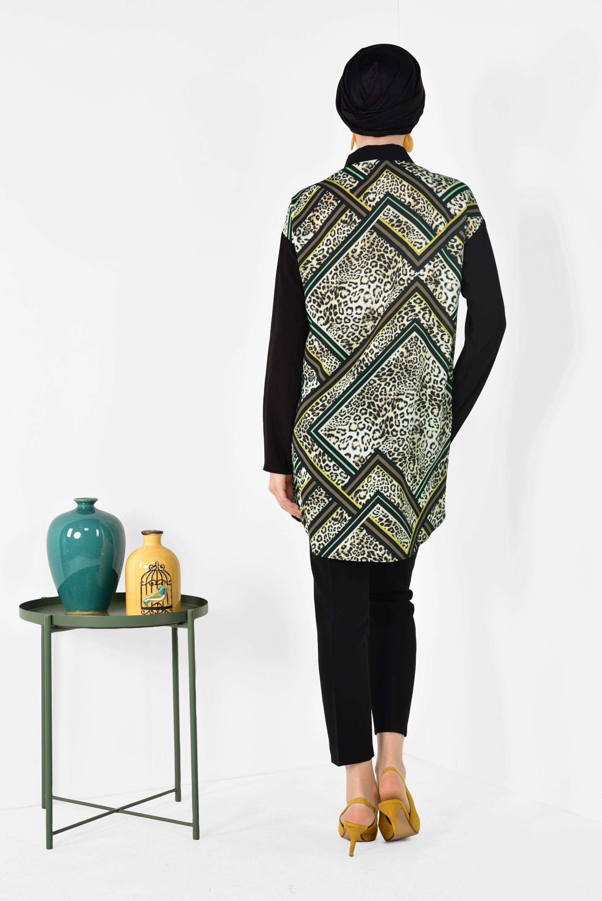 Tesettür giyim HAKİ DESENLİ DÜĞMELİ TUNİK 4964