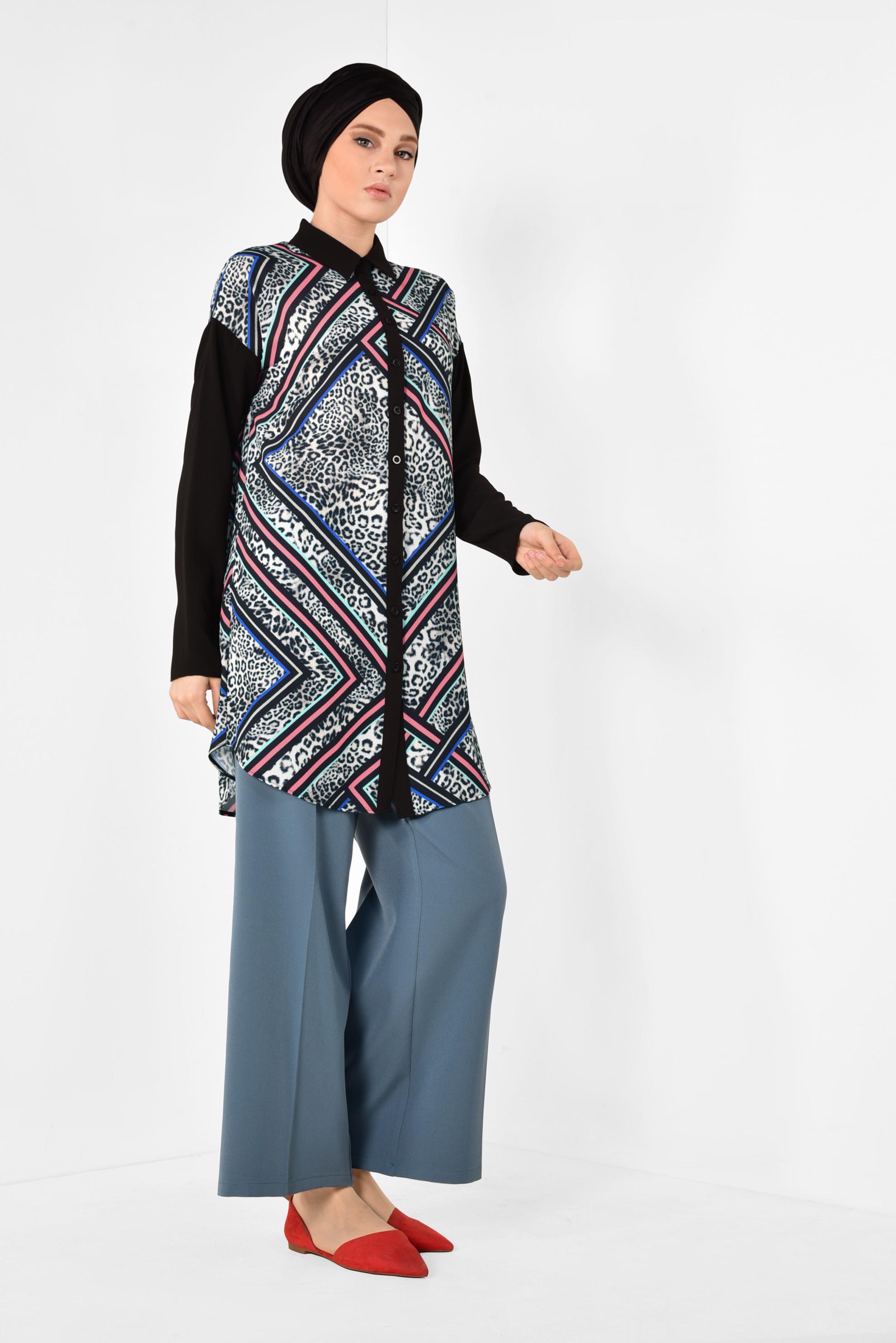 Tesettür giyim GRİ DESENLİ DÜĞMELİ TUNİK 4964