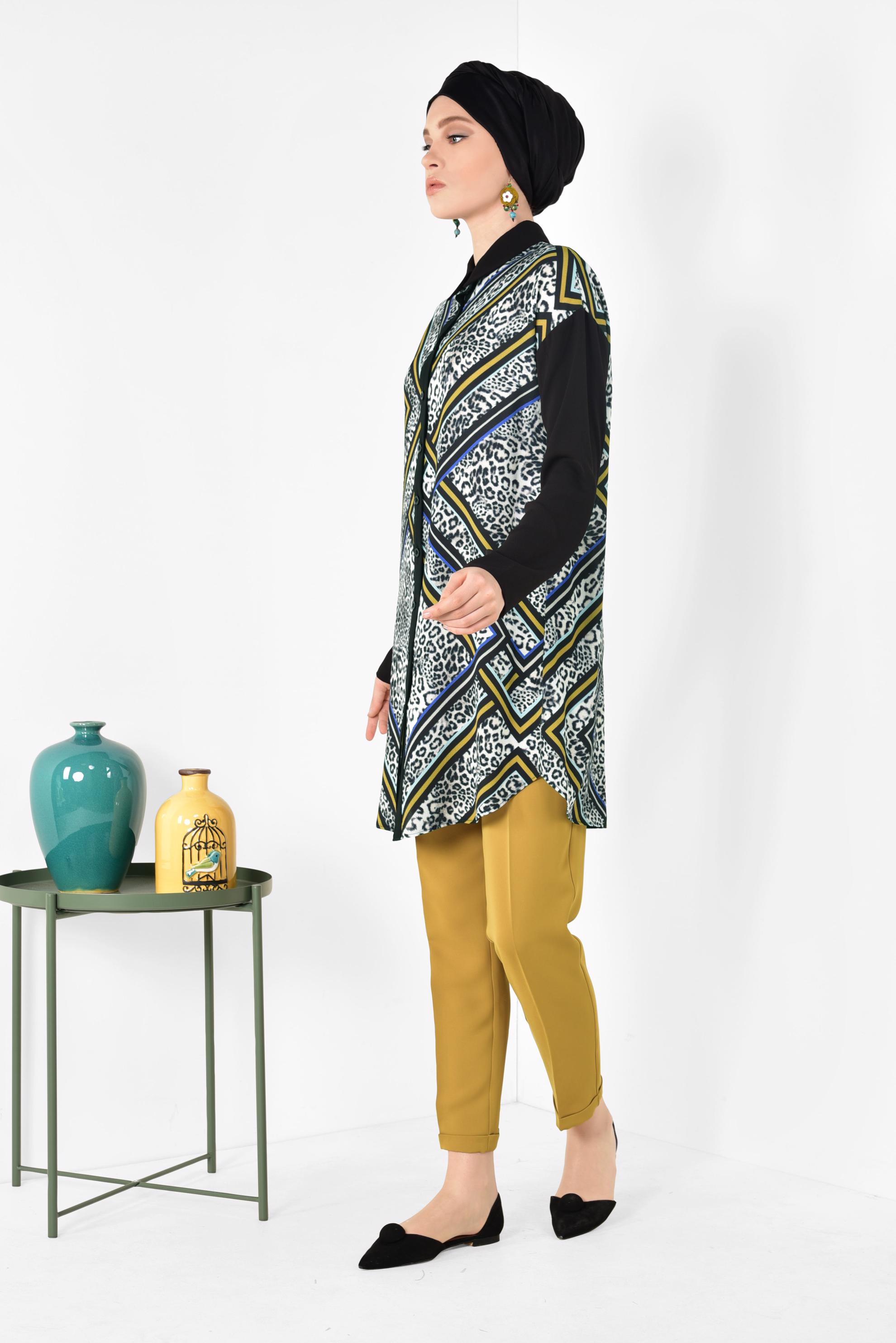 Tesettür giyim GRİ DESENLİ DÜĞMELİ TUNİK 4964