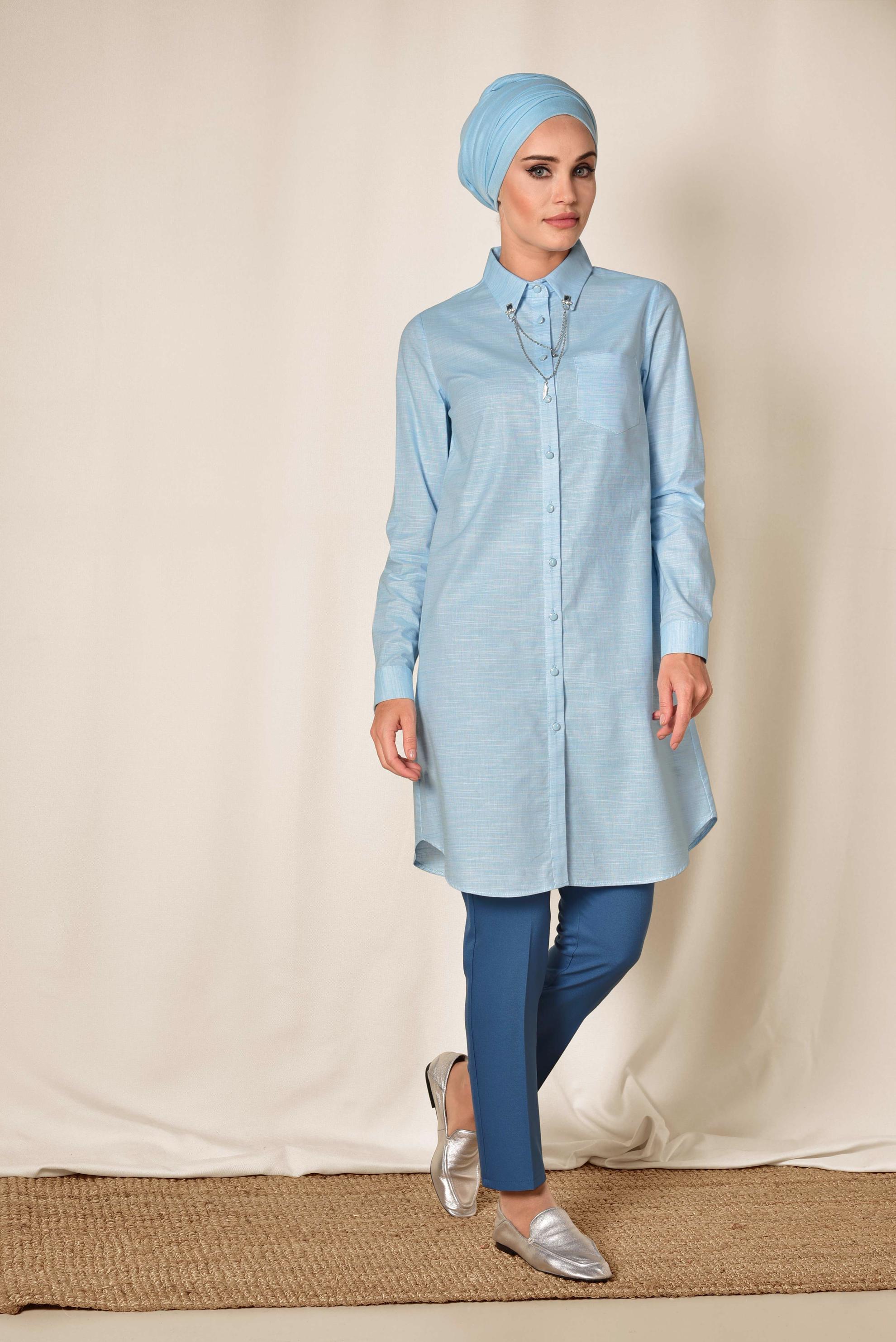 Tesettür giyim MAVİ YAKASI ZİNCİRLİ ÖNDEN DÜĞMELİ TUNİK 4987