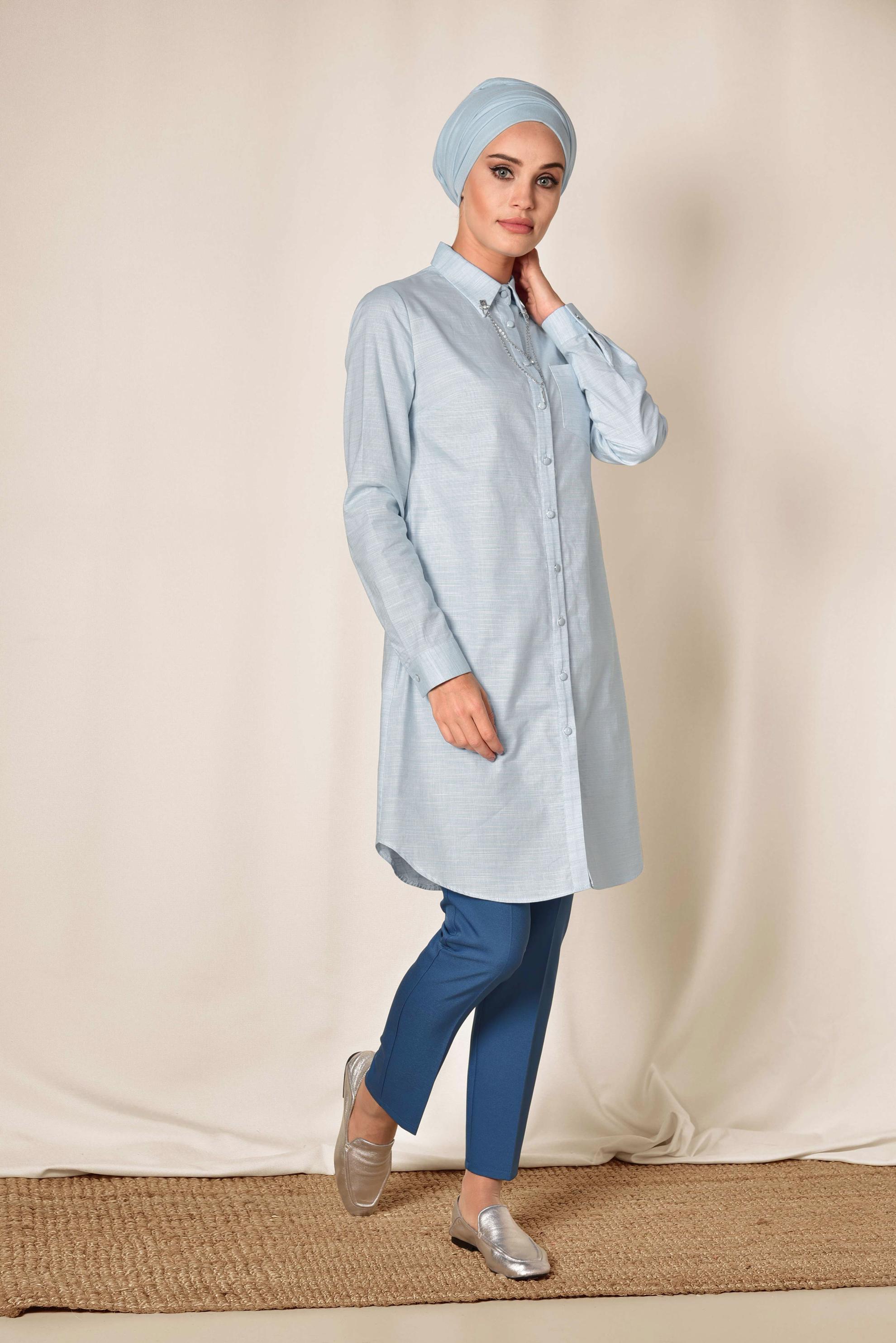 Tesettür giyim MAVİ YAKASI ZİNCİRLİ ÖNDEN DÜĞMELİ TUNİK 4987