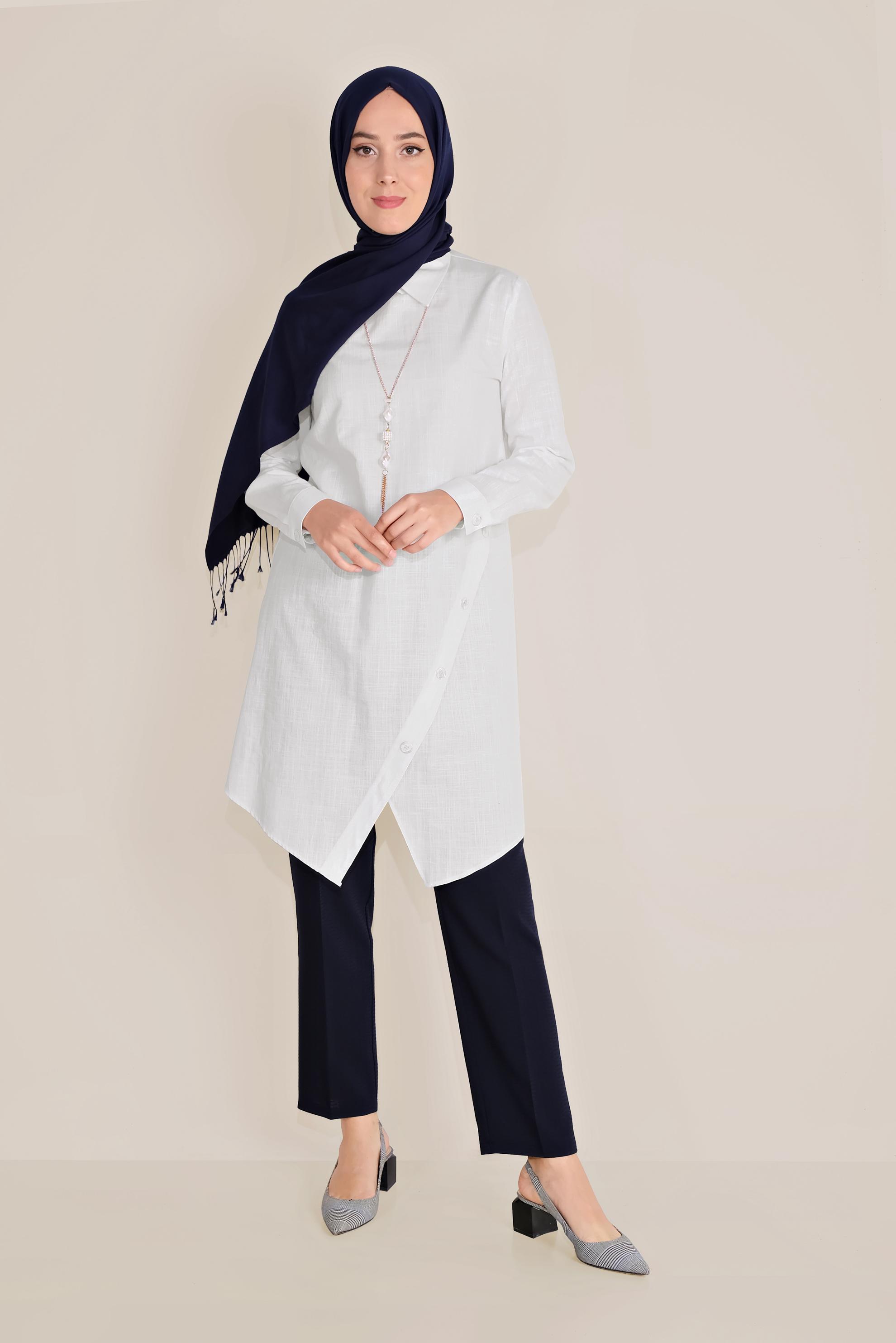 Tesettür giyim BEYAZ PAMUKLU DÜĞMELİ ERKEK YAKA TUNİK 40576-1