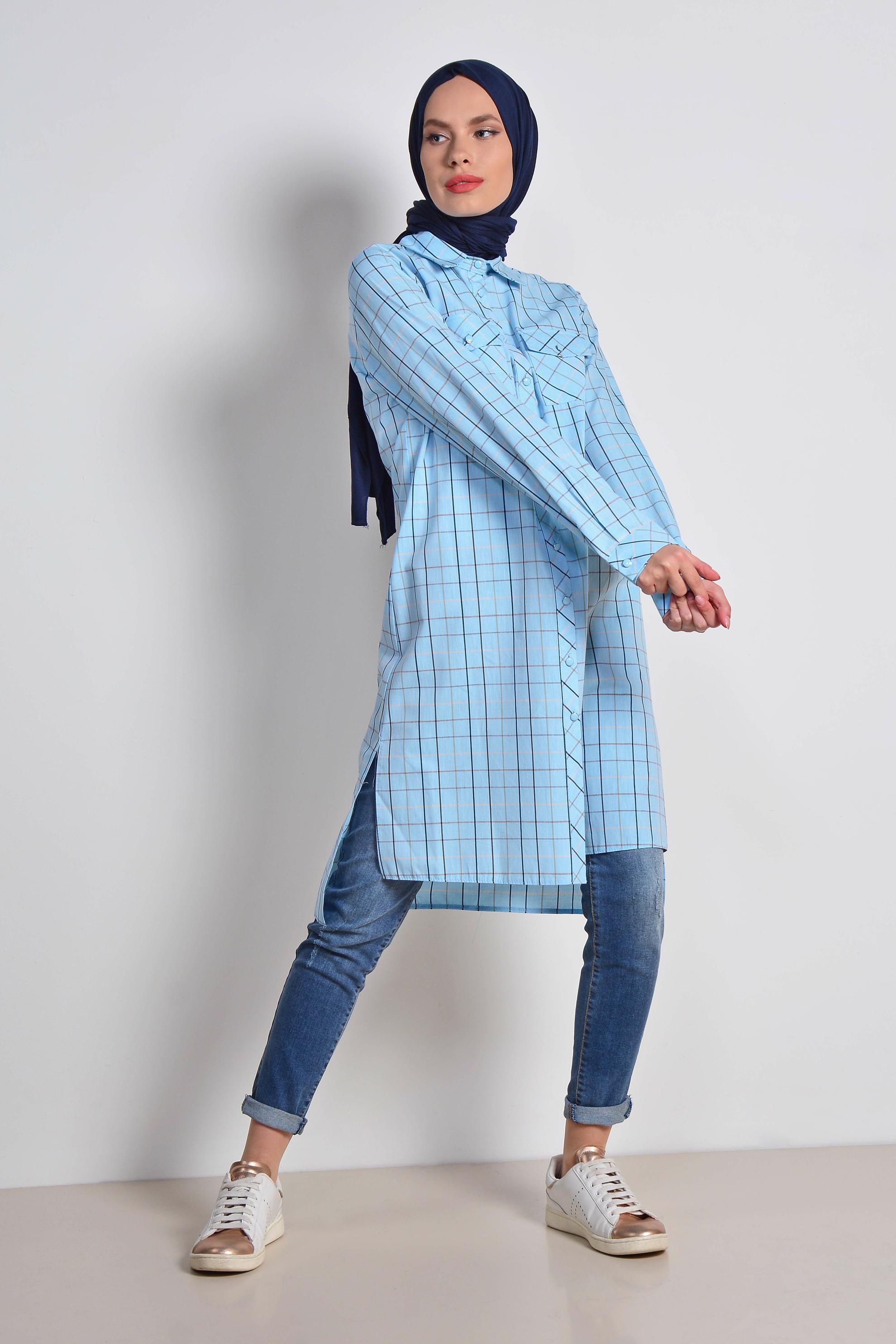 Tesettür giyim MAVİ KARELİ DÜĞMELİ TUNİK 4980-1