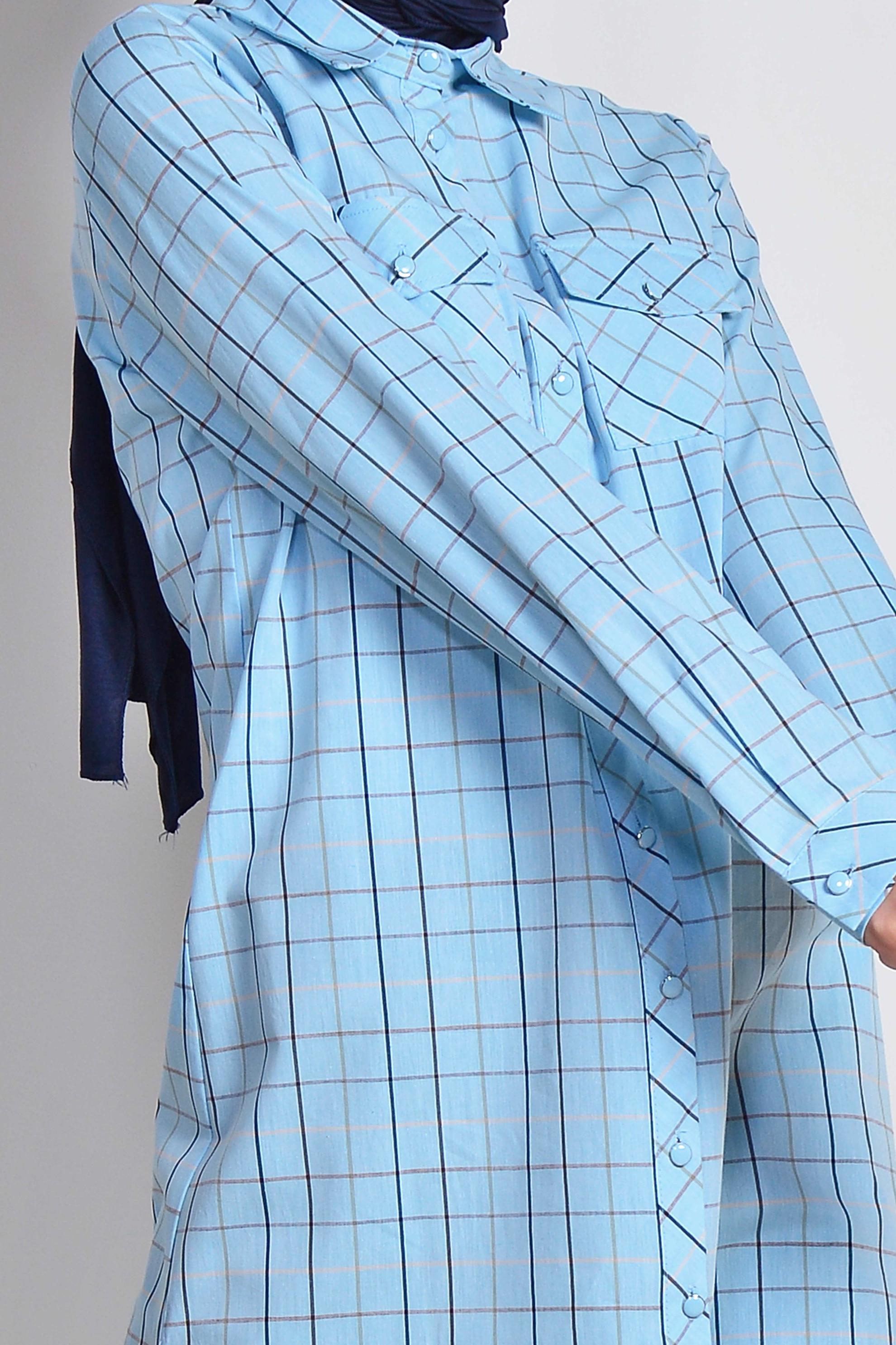 Tesettür giyim MAVİ KARELİ DÜĞMELİ TUNİK 4980-1