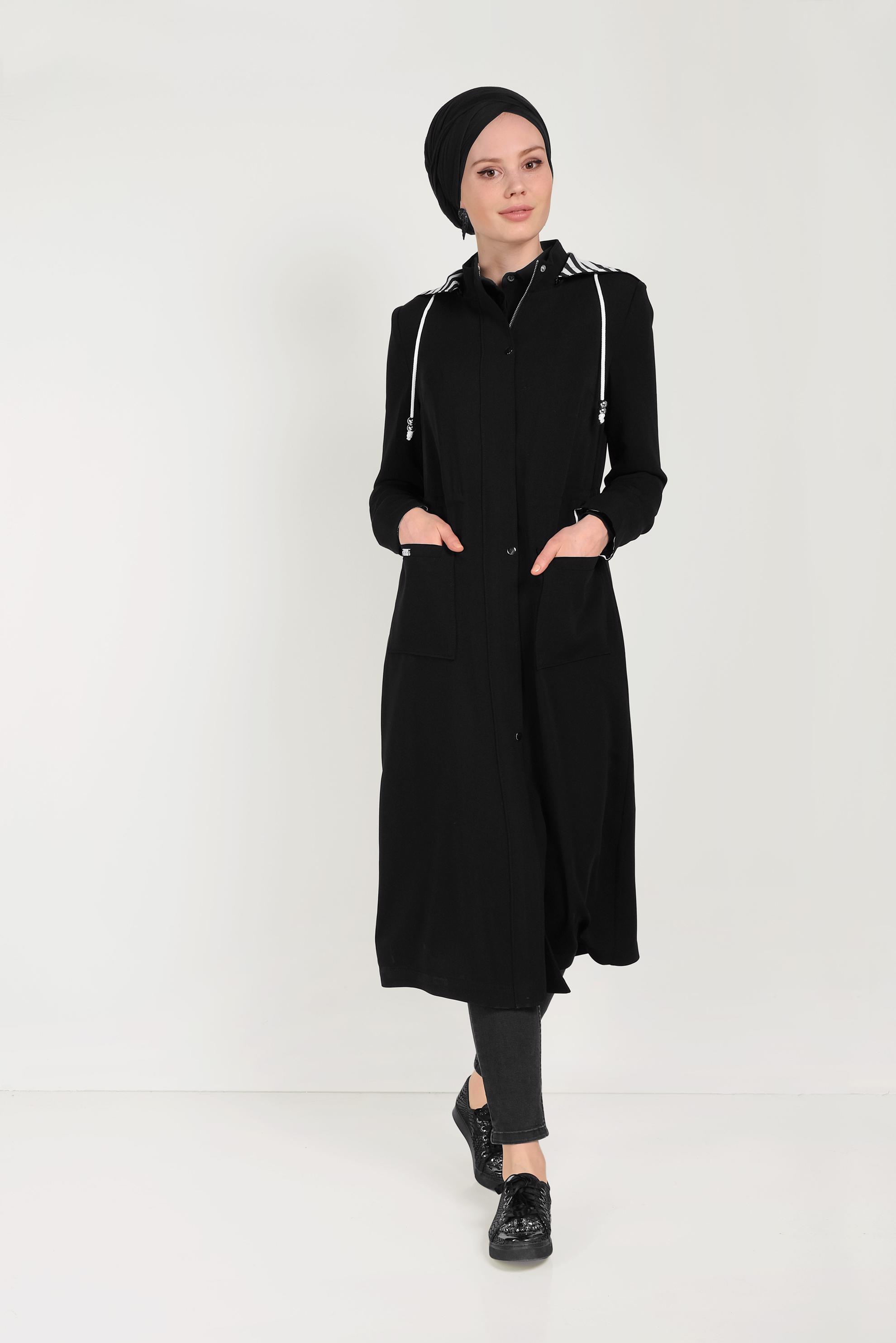 Tesettür giyim SİYAH KAPÜŞONLU FERMUARLI TRENÇKOT 10150