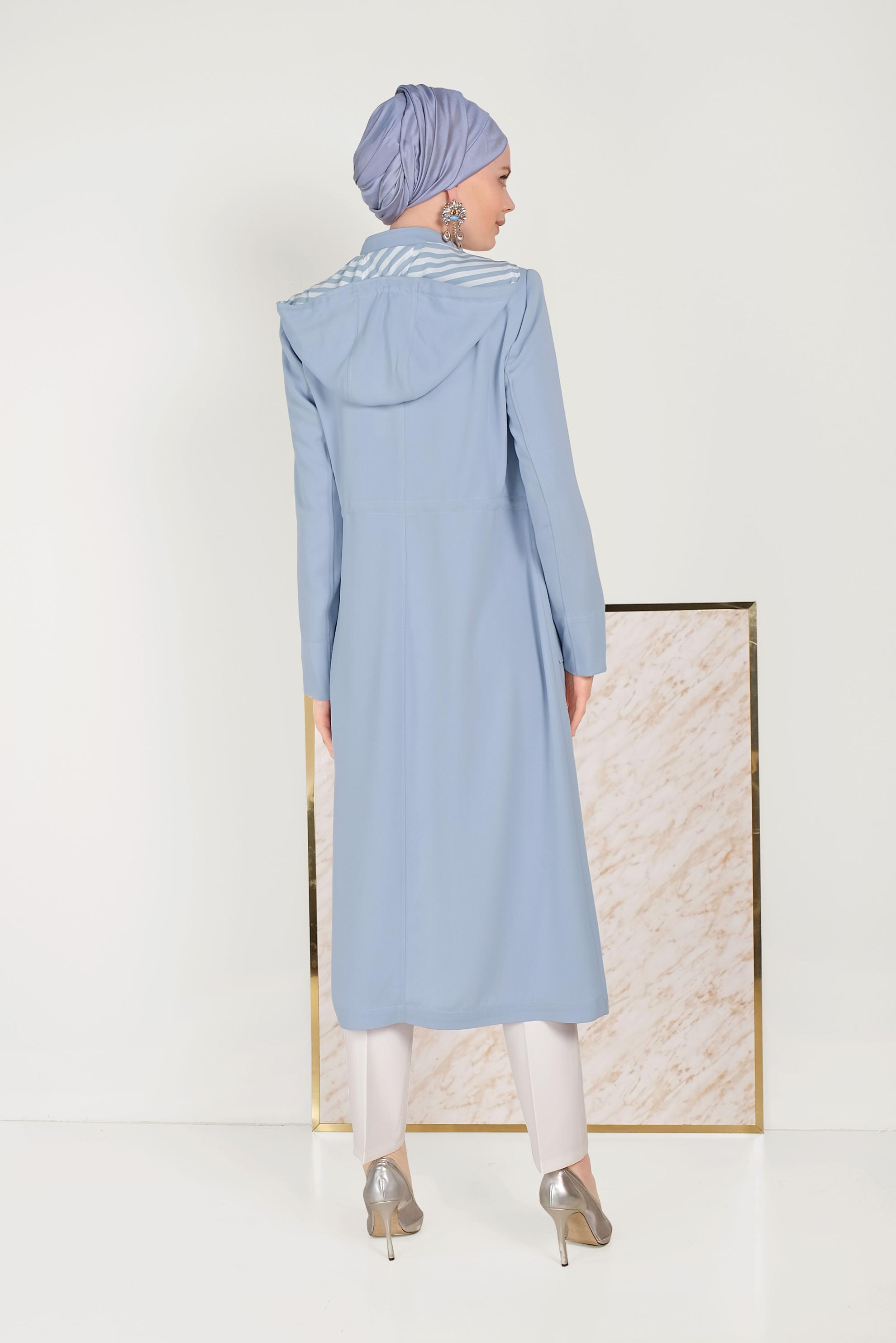 Tesettür giyim MAVİ KAPÜŞONLU FERMUARLI TRENÇKOT 10150