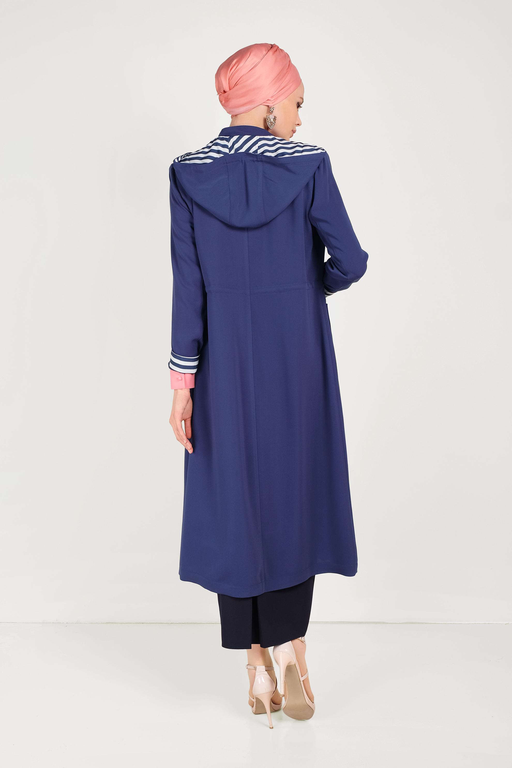 Tesettür giyim LACİVERT KAPÜŞONLU FERMUARLI TRENÇKOT 10150