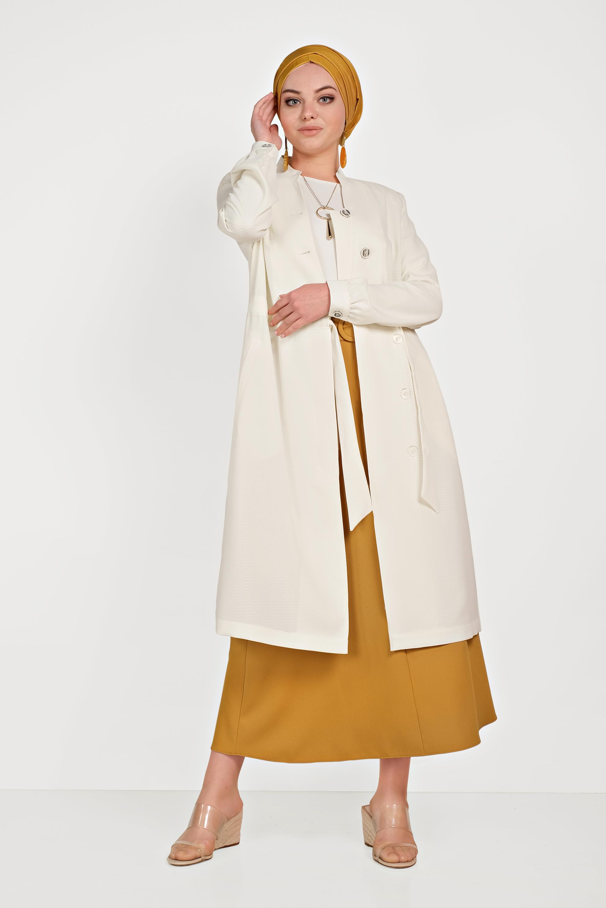 Tesettür giyim BEYAZ HAKİM YAKA KUŞAKLI TRENÇKOT 10171