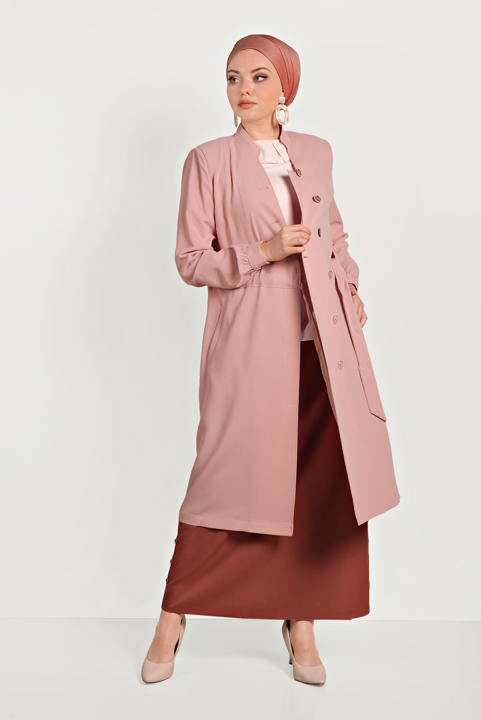 Tesettür giyim PUDRA HAKİM YAKA KUŞAKLI TRENÇKOT 10171
