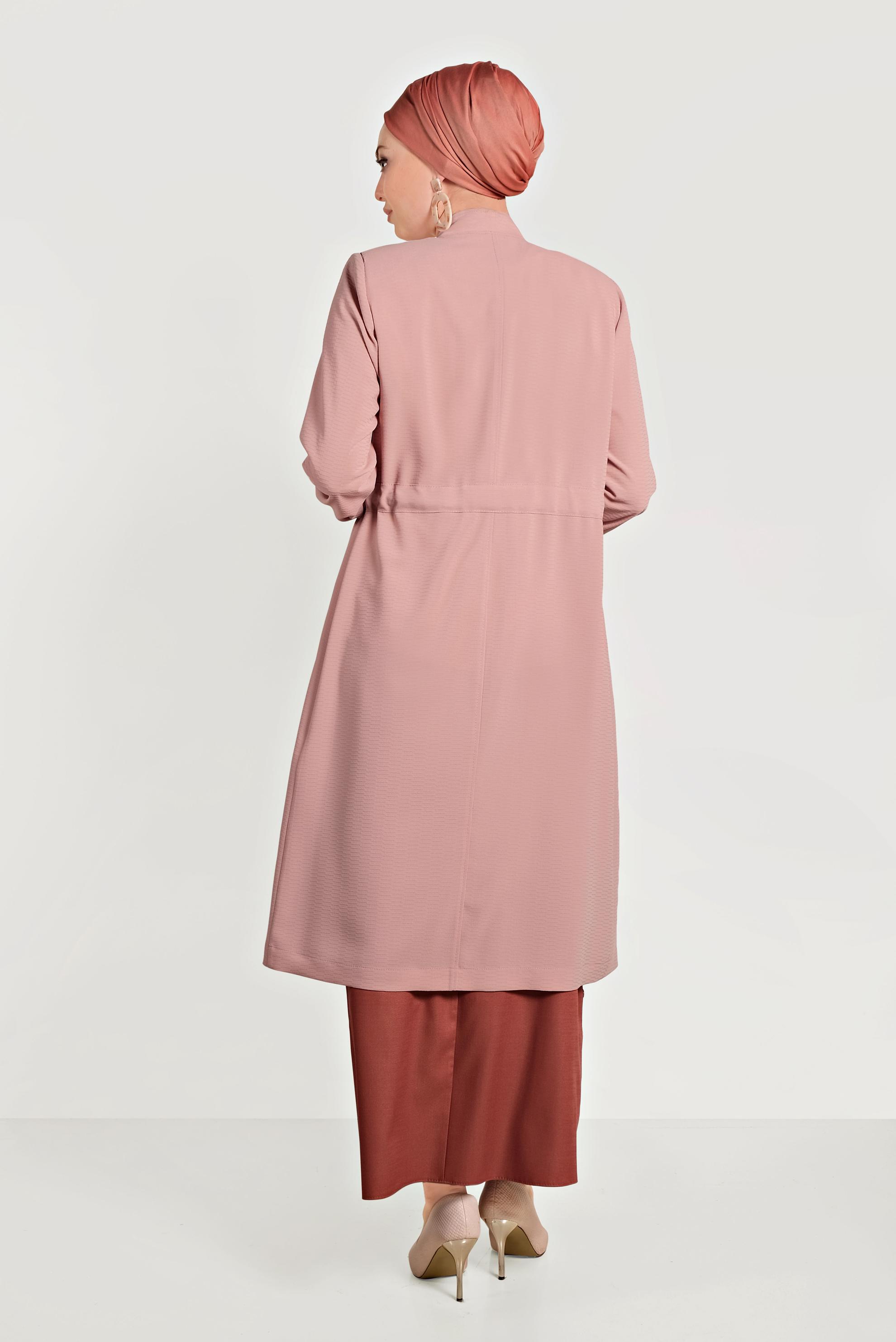 Tesettür giyim PUDRA HAKİM YAKA KUŞAKLI TRENÇKOT 10171