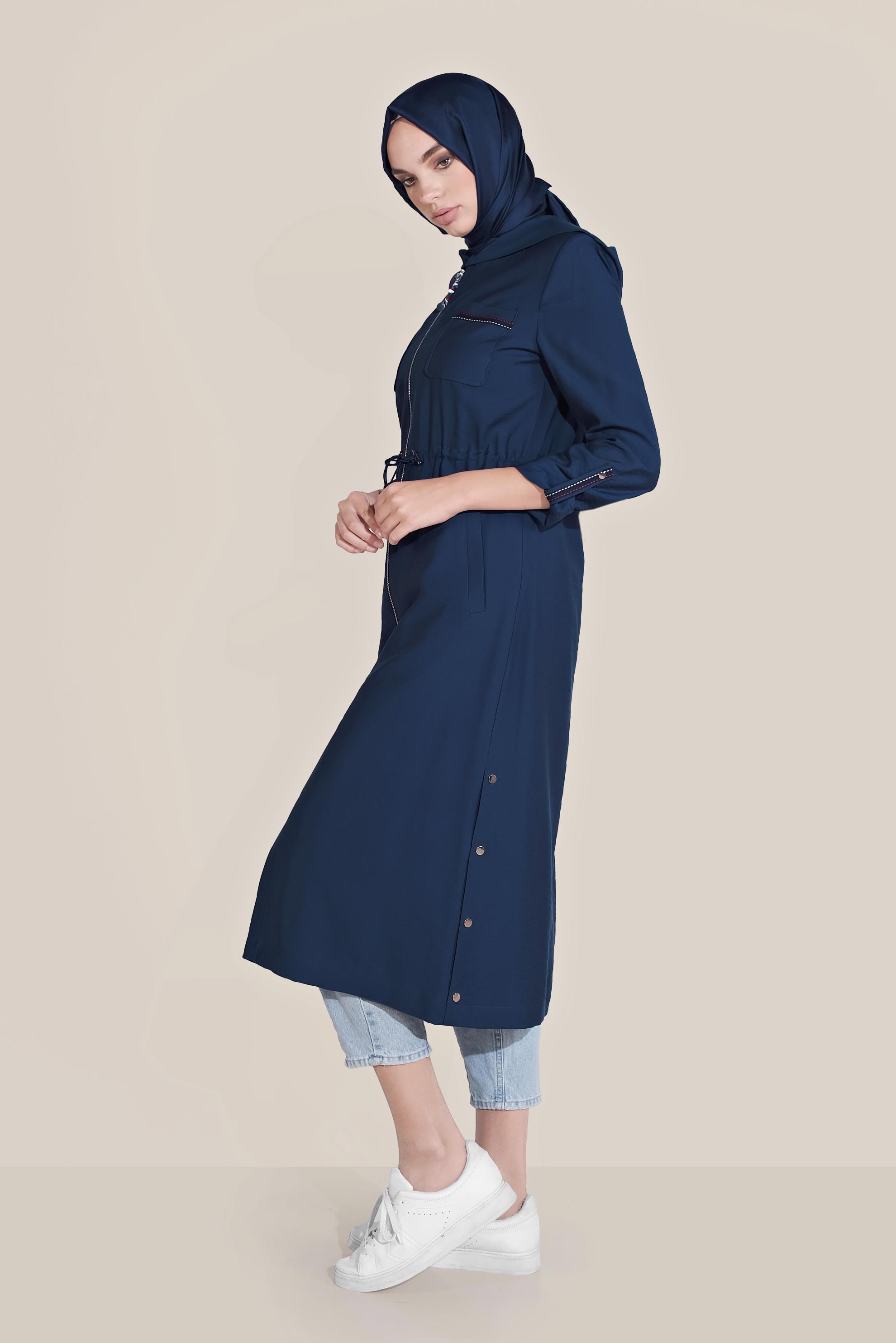 Tesettür giyim LACİVERT BELİ LASTİKLİ YIRTMACI DÜĞMELİ TRENÇKOT 10172