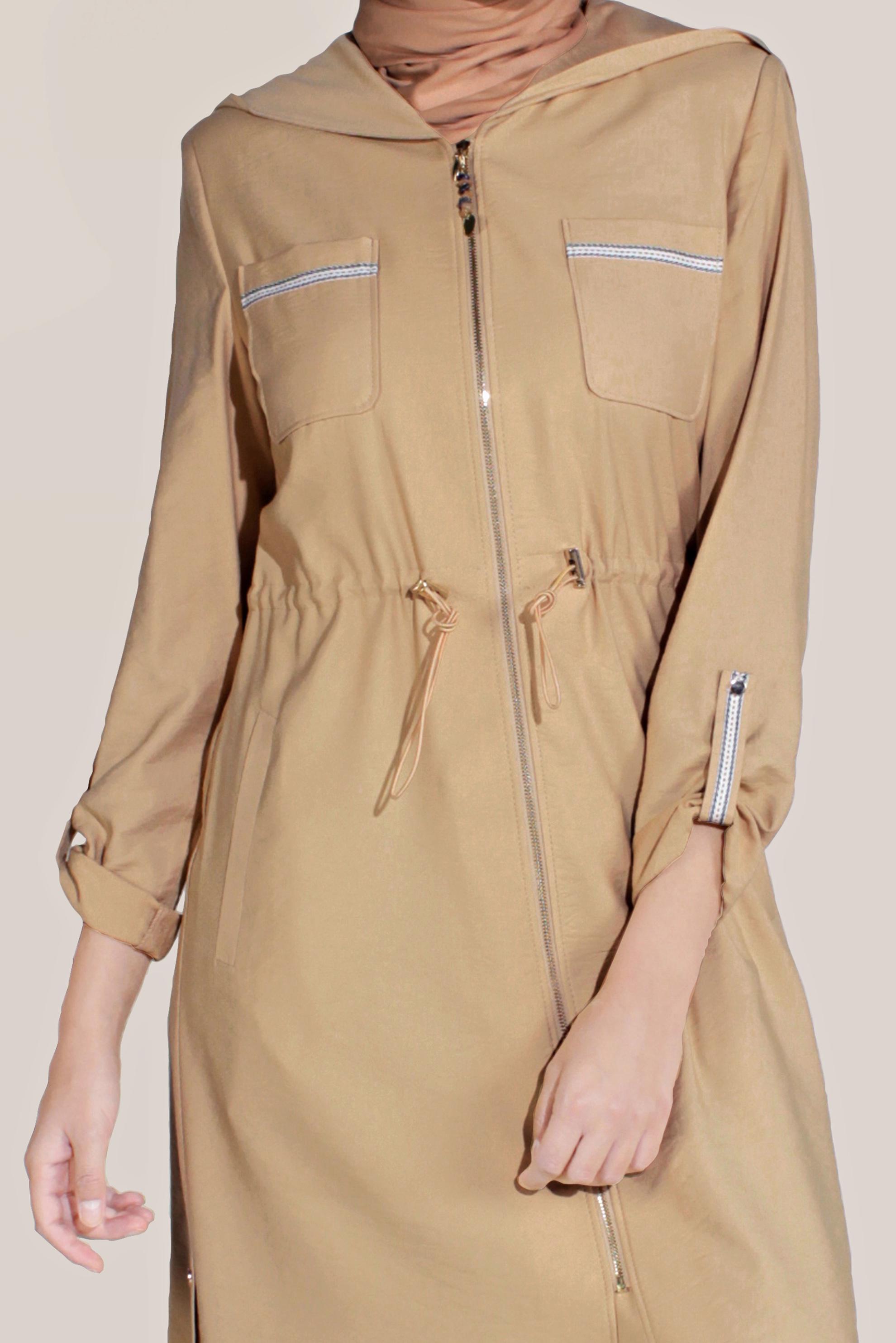 Tesettür giyim KAHVE BELİ LASTİKLİ YIRTMACI DÜĞMELİ TRENÇKOT 10172