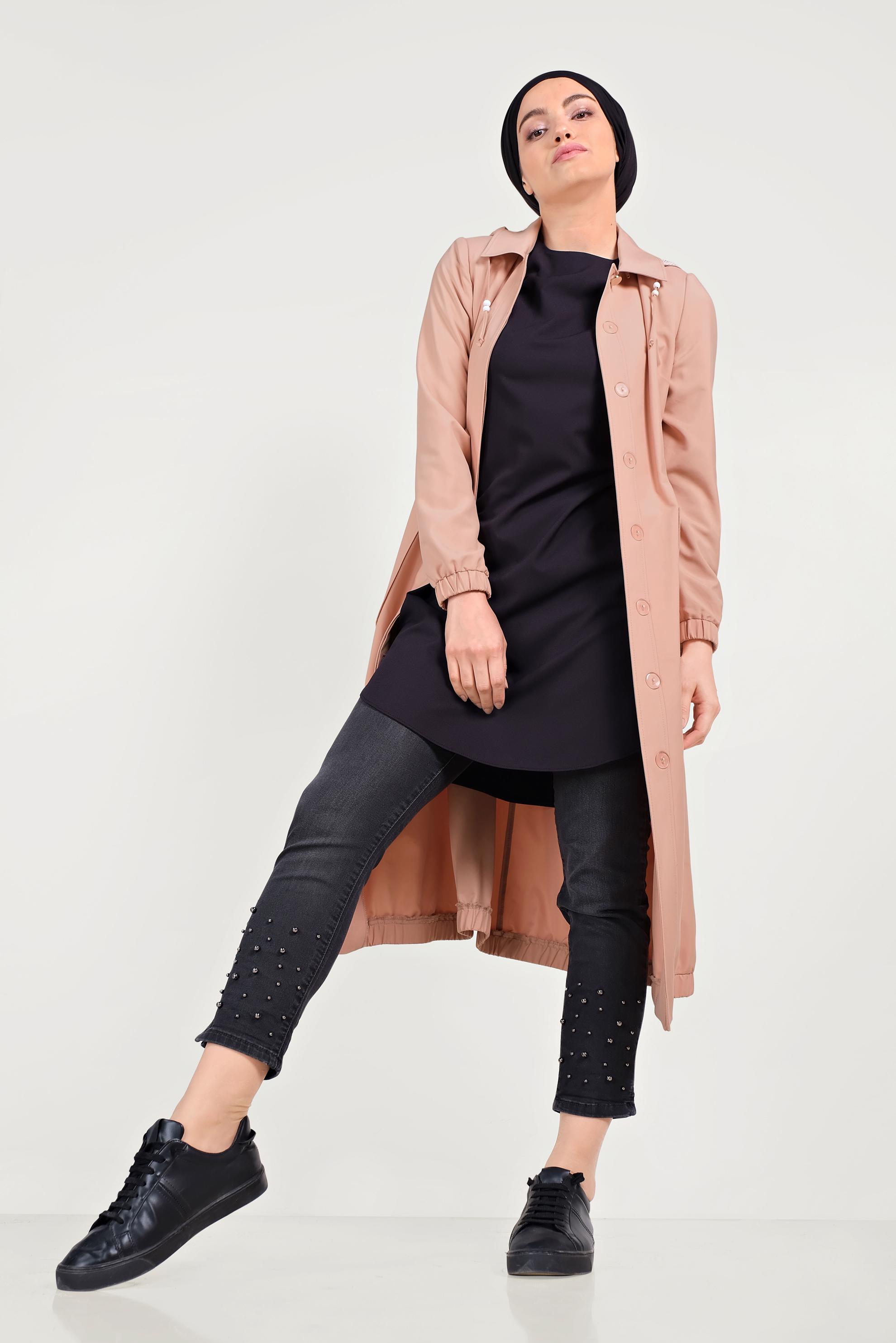 Tesettür giyim PUDRA ETEKUCU BÜZGÜLÜ KAPÜŞONLU TRENÇKOT 10182