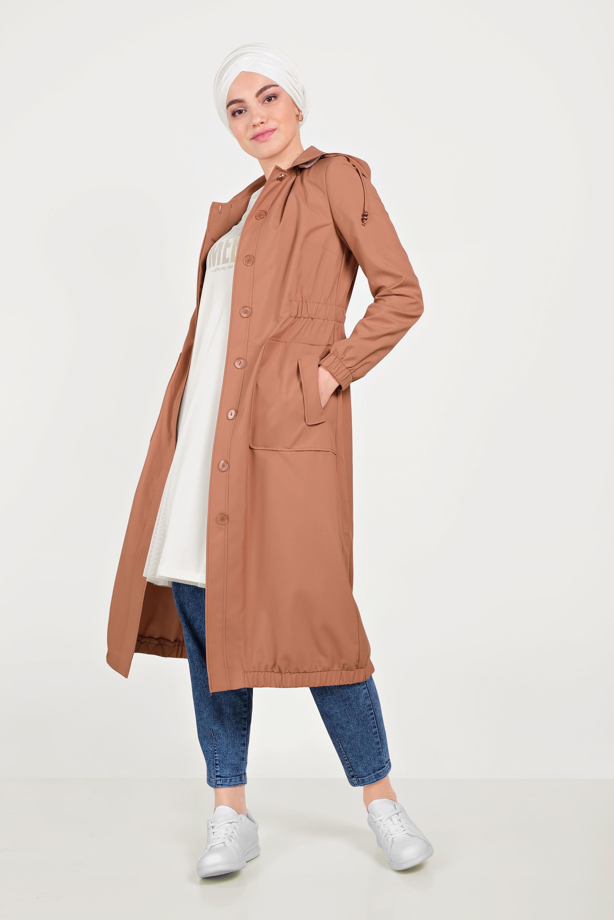 Tesettür giyim PEMBE ETEKUCU BÜZGÜLÜ KAPÜŞONLU TRENÇKOT 10182