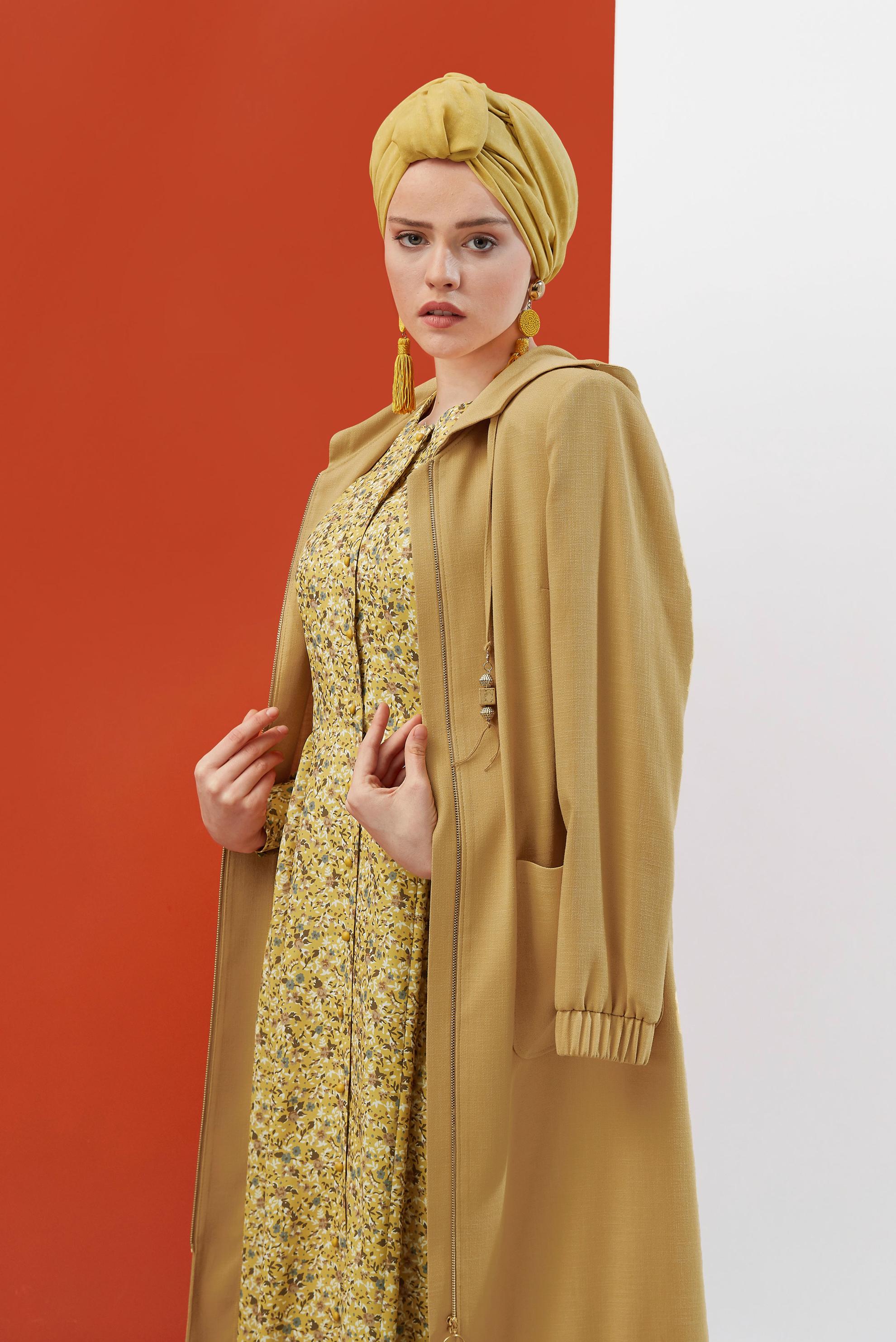 Tesettür giyim SARI KAPÜŞONLU FERMUARLI TRENÇKOT 10188