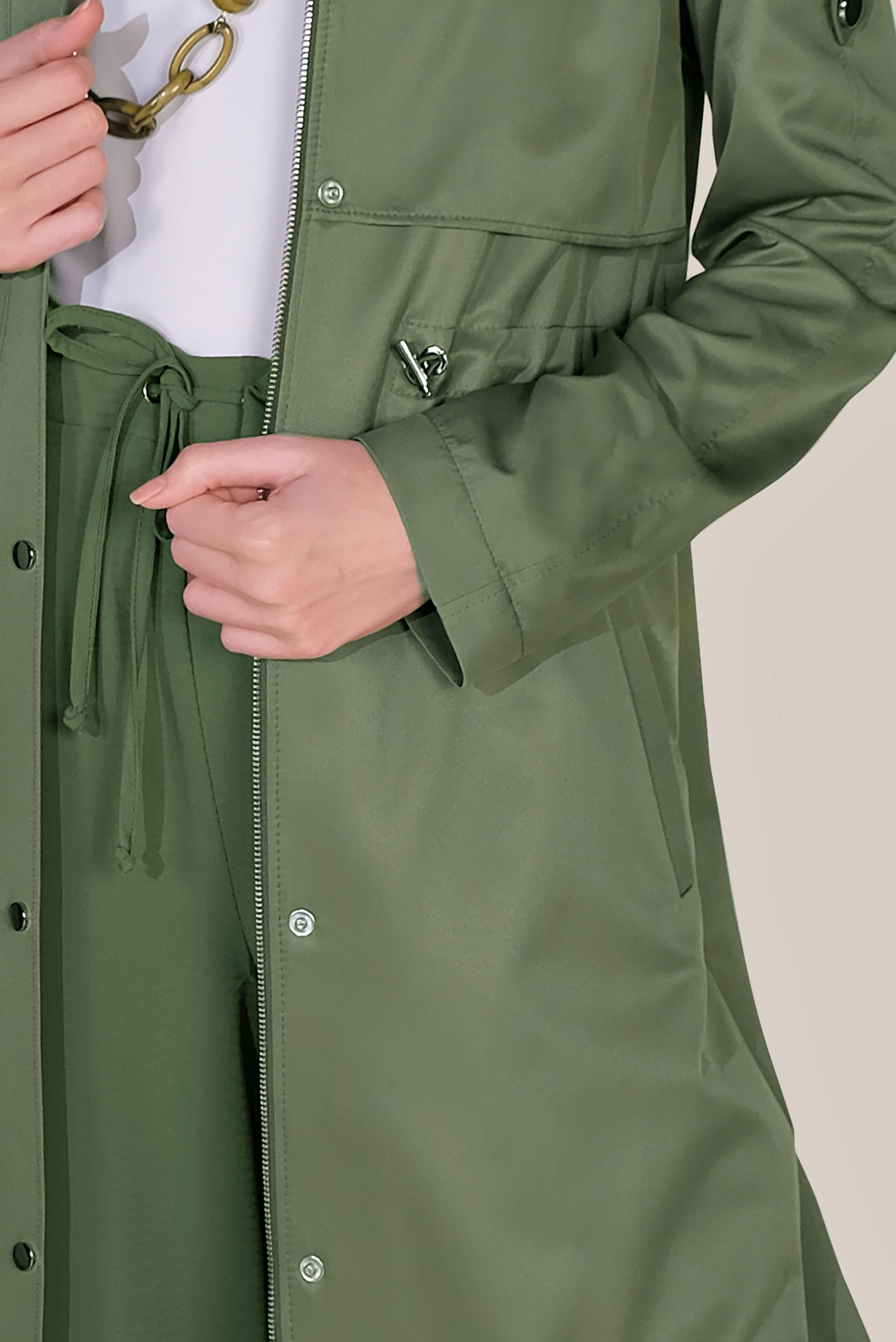 Tesettür giyim HAKİ BELİ BÜZGÜ BAĞCIKLI KAPÜŞONLU TRENÇKOT 10190