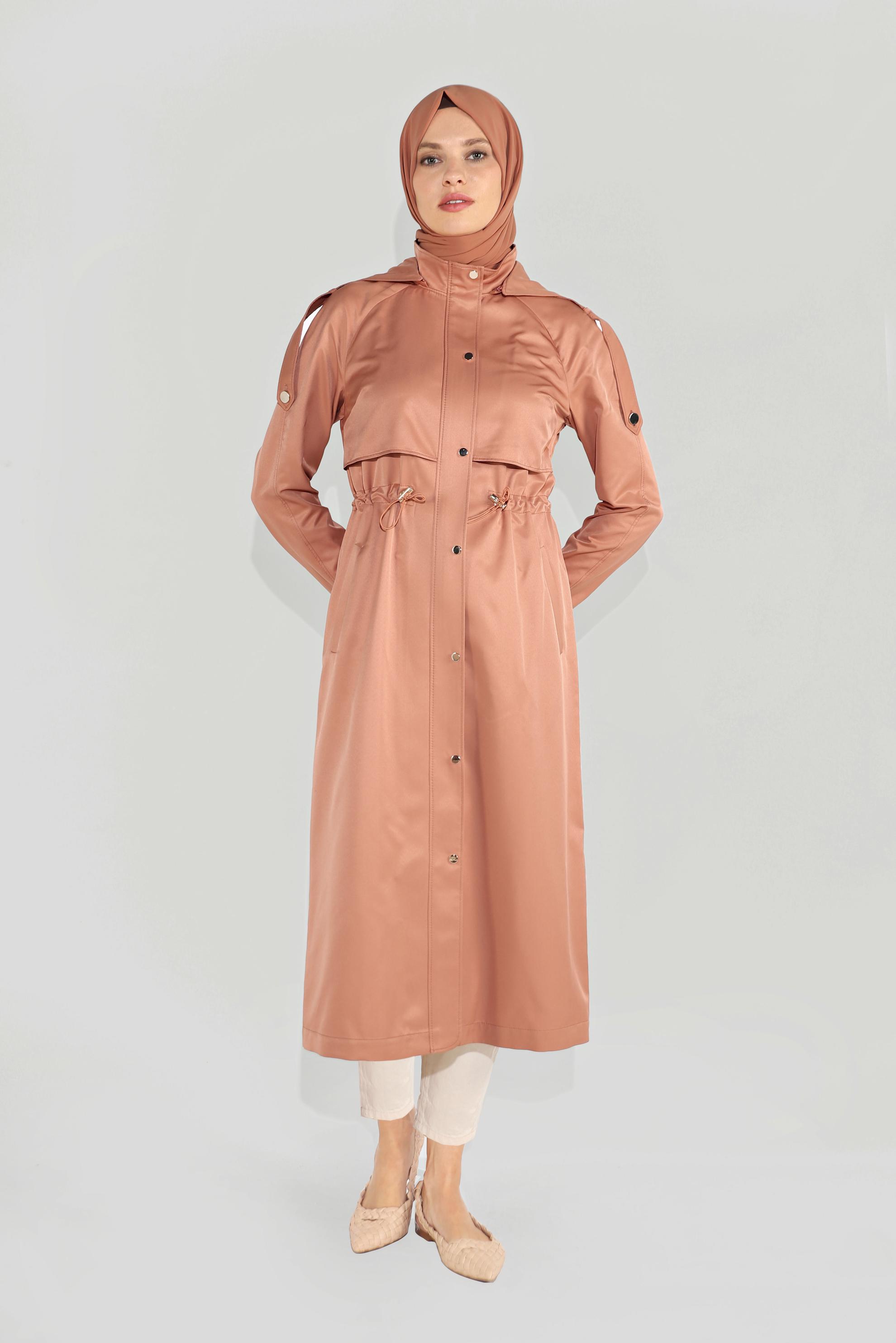 Tesettür giyim PEMBE BELİ BÜZGÜ BAĞCIKLI KAPÜŞONLU TRENÇKOT 10190