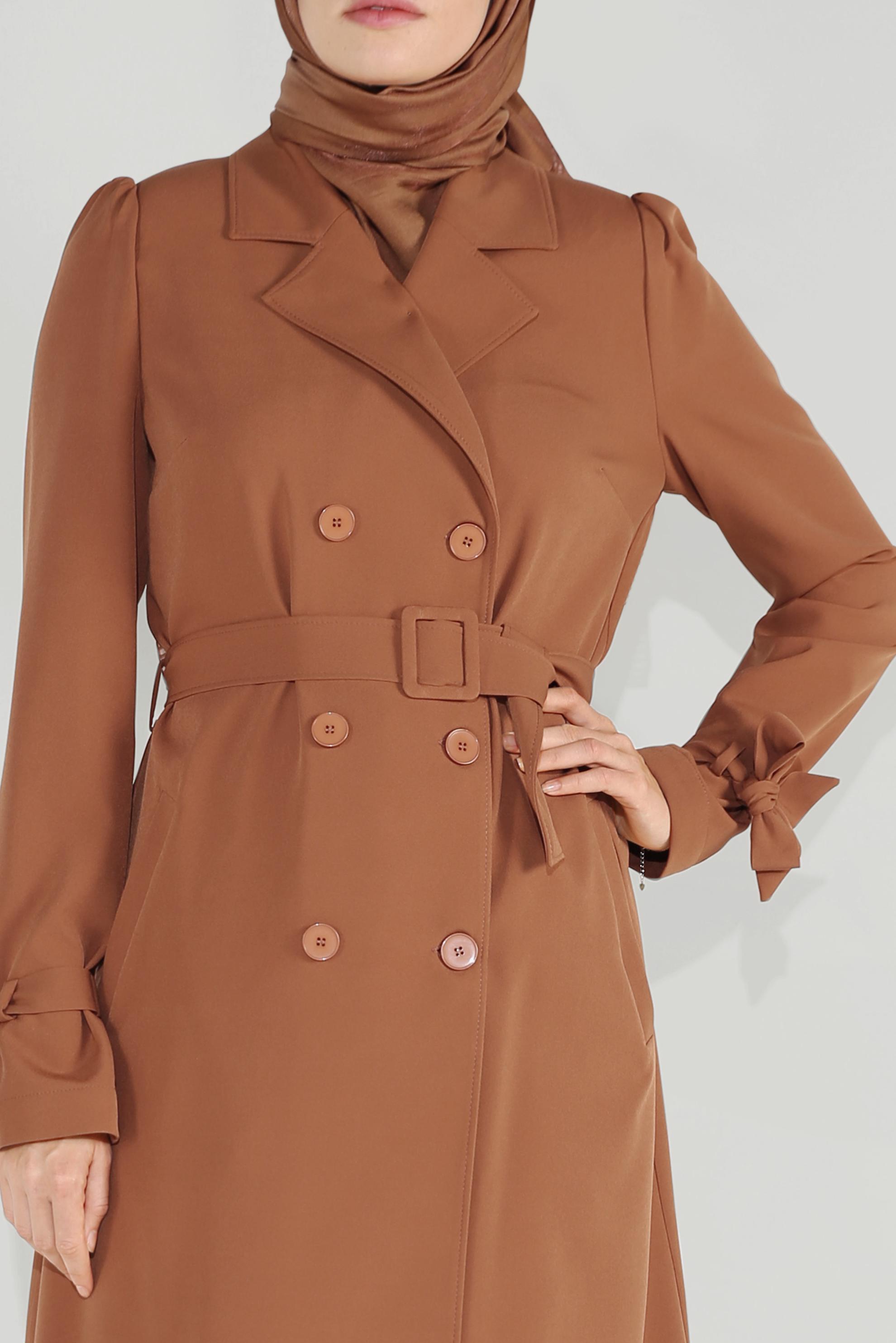 Tesettür giyim TABA KRUVAZE DÜĞMELİ TRENÇKOT 10210 