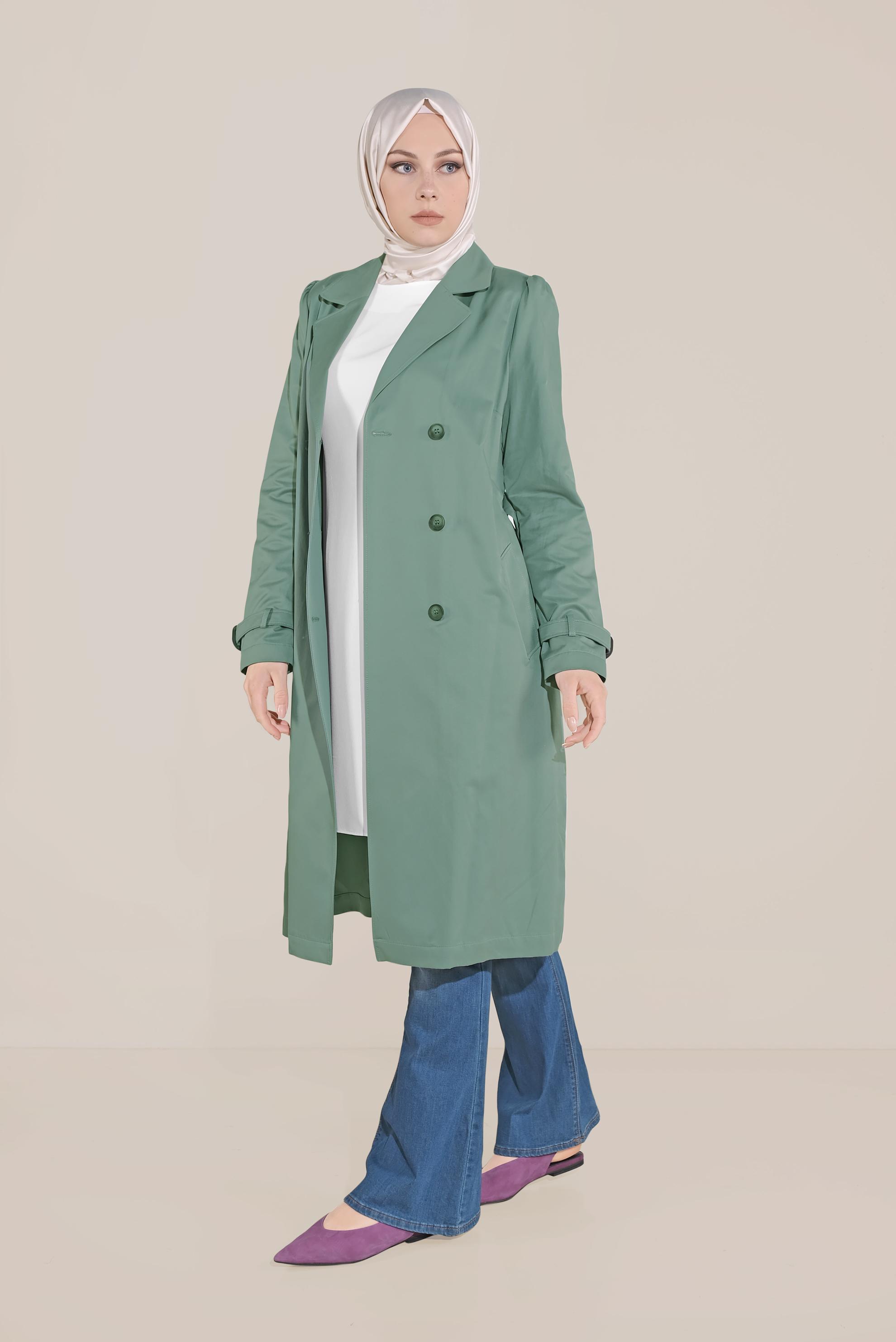 Tesettür giyim YEŞİL ARKASI DÜĞMELİ TRENÇKOT 10220 