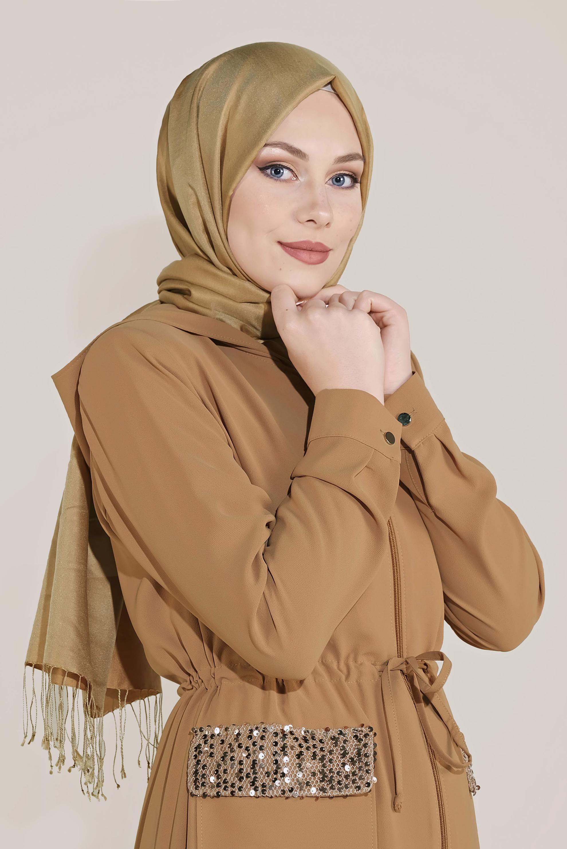 Tesettür giyim SARI CEPLERİ PULLU BELİ BAĞCIKLI TRENÇKOT 10227