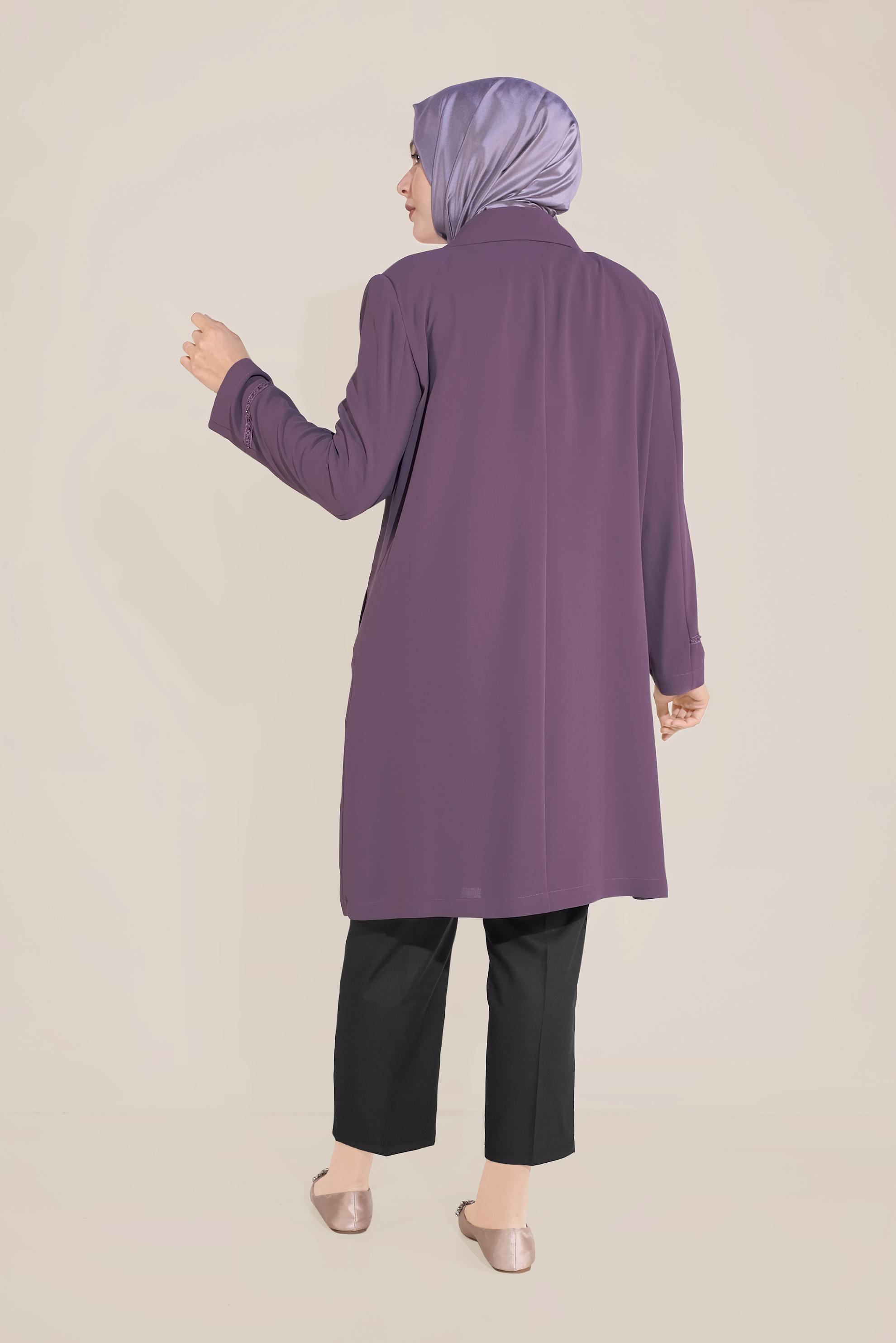 Vêtements hijab POURPRE IMPERMÉABLE AVEC COL ET MANCHES À BRODÉ 10229