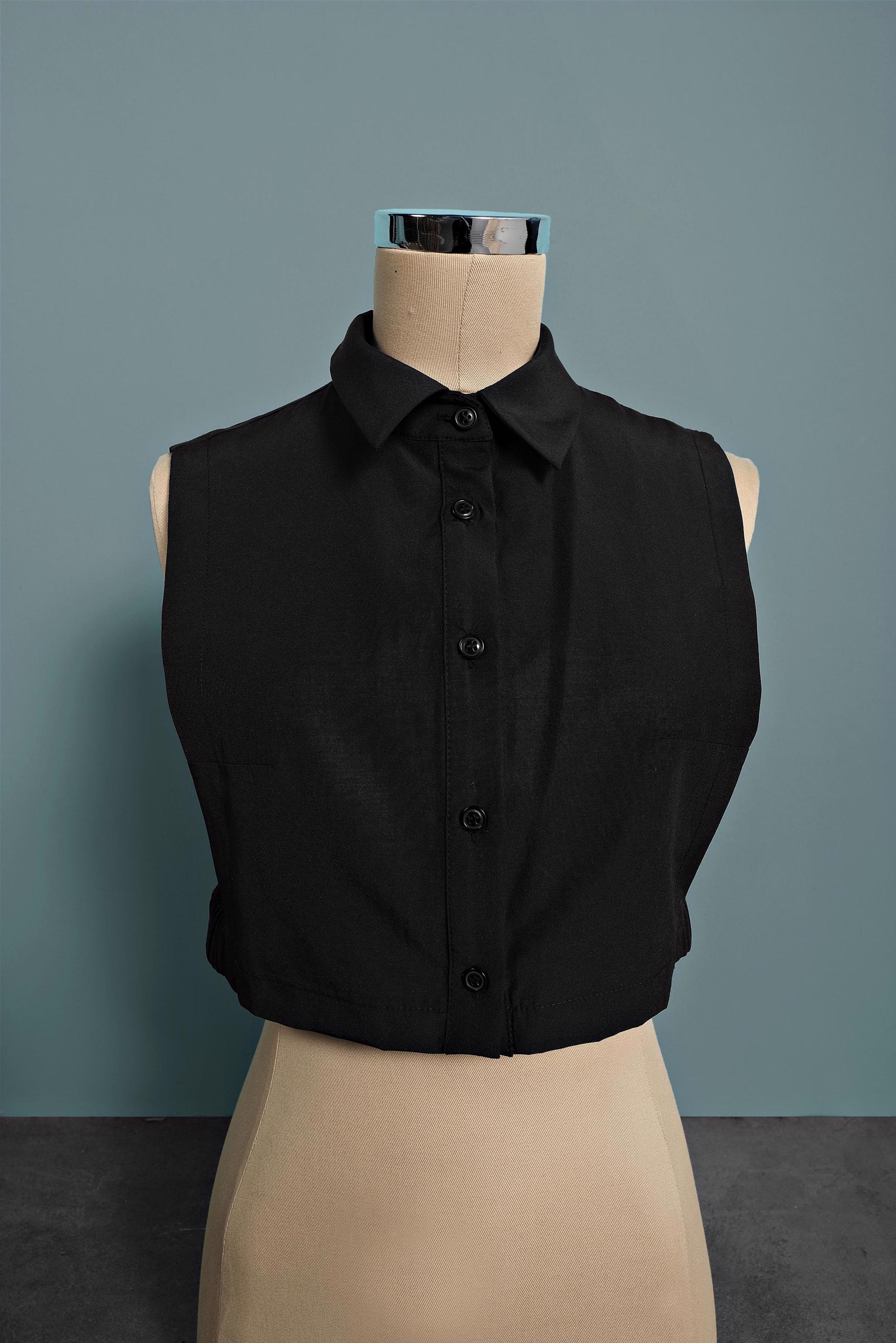 Tesettür giyim SİYAH SİVRİ YAKA DÜĞMELİ BLUZ YAKALIK 4406